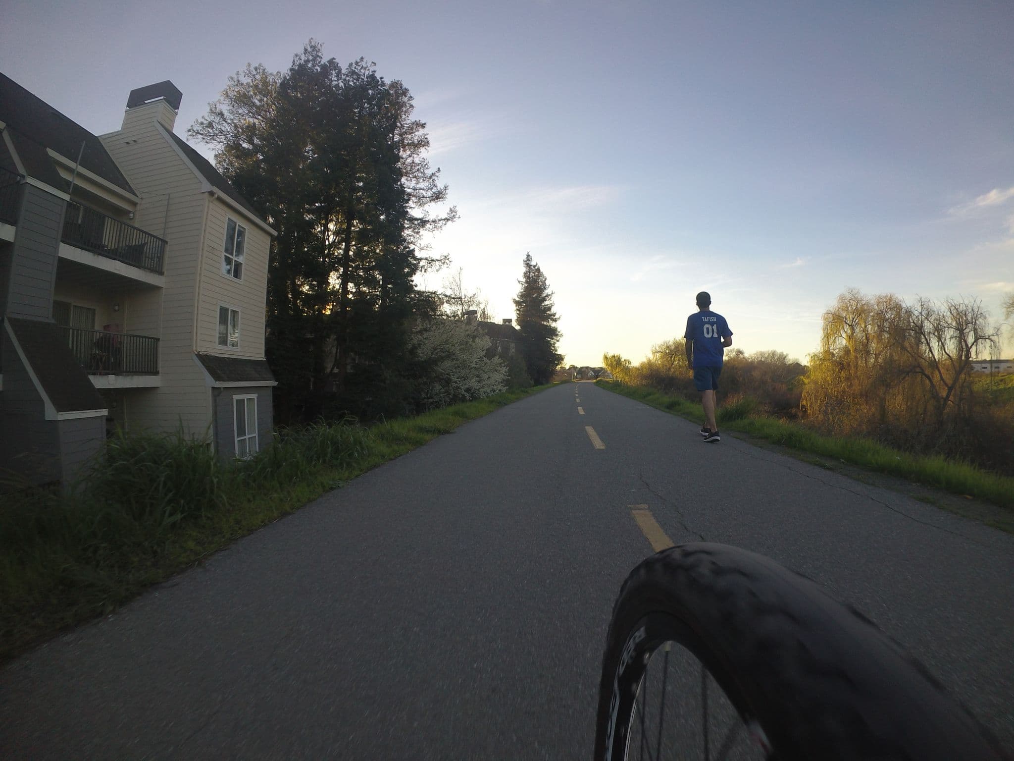 Street view near Mansion Road Apartments, Milpitas — © yellowracer (CC BY-SA · Mapillary)