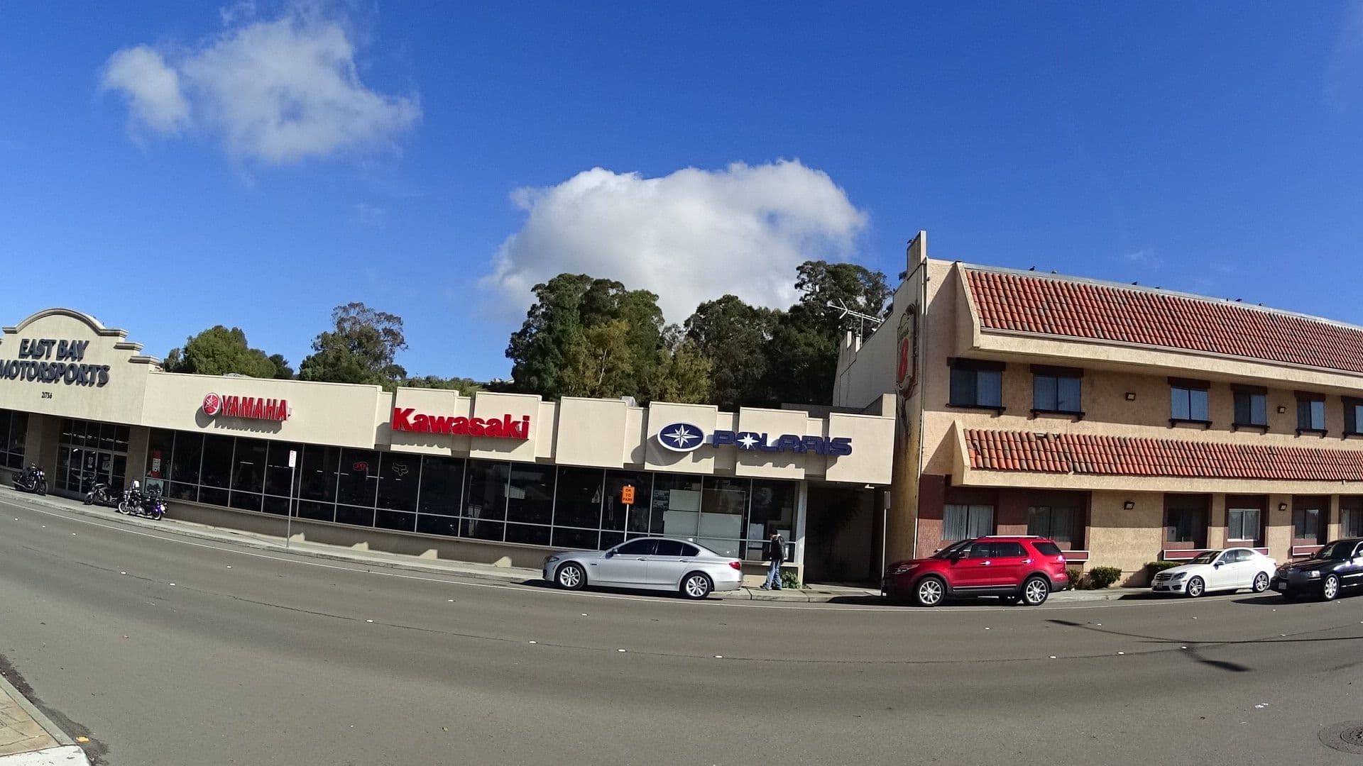 Street view near Innworks, Castro Valley — © bhousel (CC BY-SA · Mapillary)