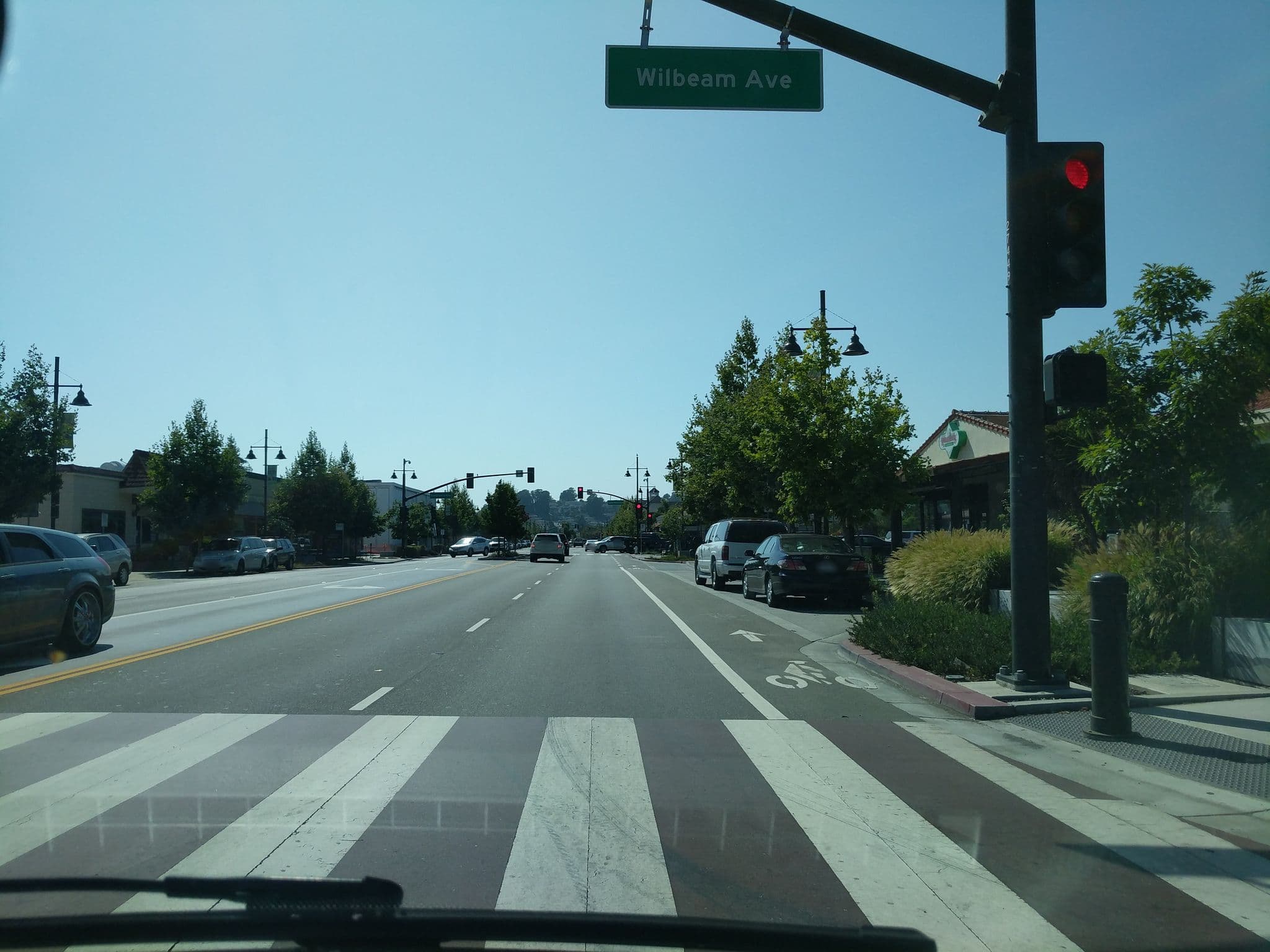 Street view near Valley Inn, Castro Valley — © daryldarko (CC BY-SA · Mapillary)