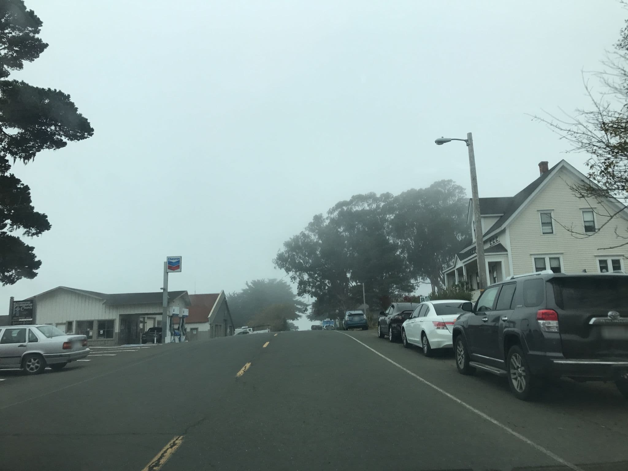 Street view near Mendocino Village Inn, Brooktrails — © amahon (CC BY-SA · Mapillary)
