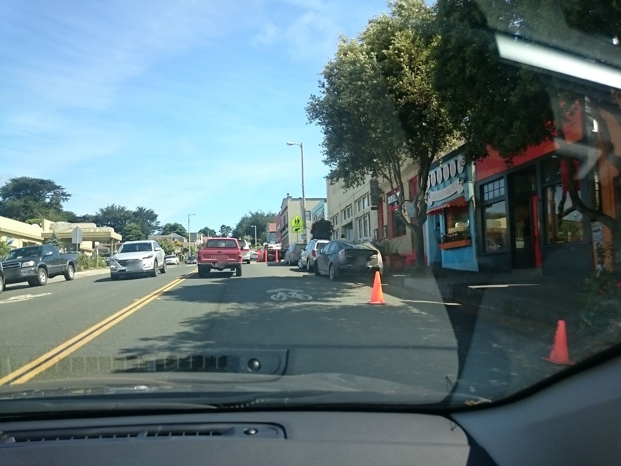 Street view near Harbor House Hotel, Sea Ranch — © voschix (CC BY-SA · Mapillary)