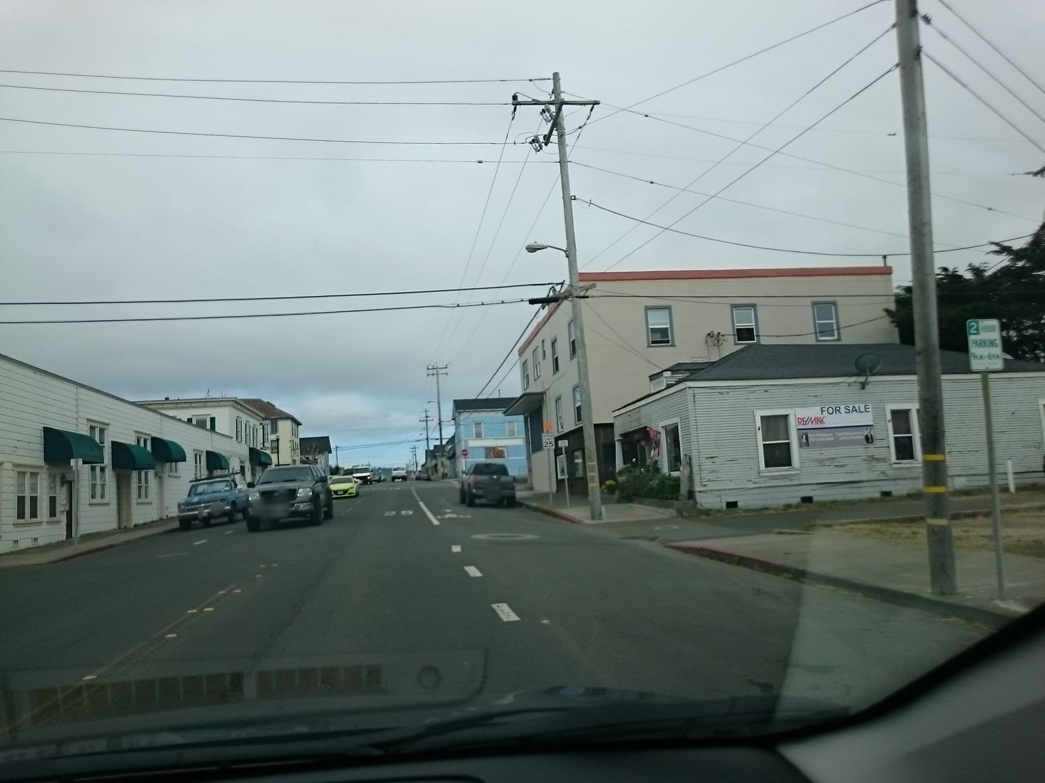 Street view near Ocean Breeze Lodge, Brooktrails — © voschix (CC BY-SA · Mapillary)