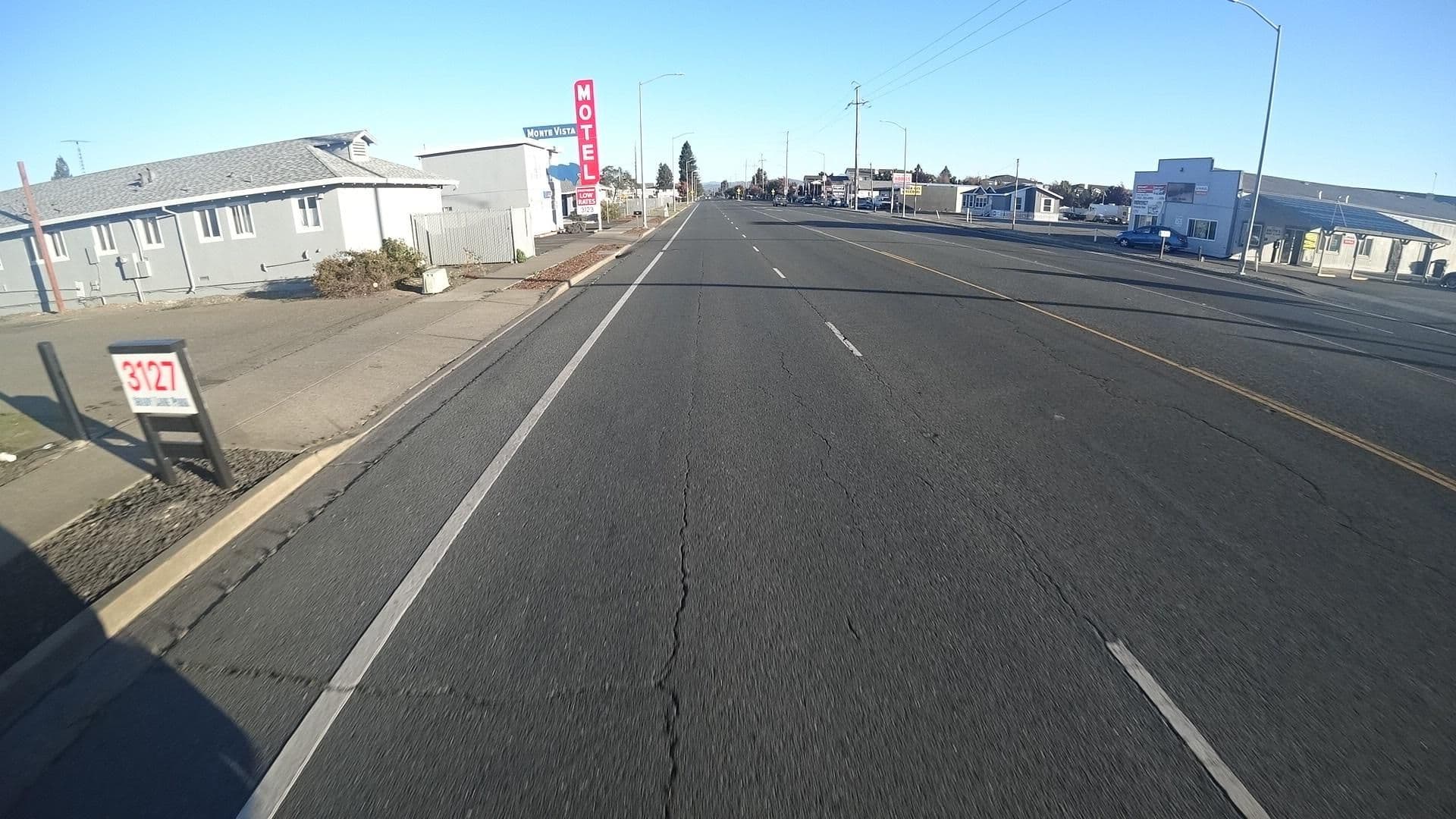 Street view near Monte Vista Motel, Roseland — © marker_geo (CC BY-SA · Mapillary)