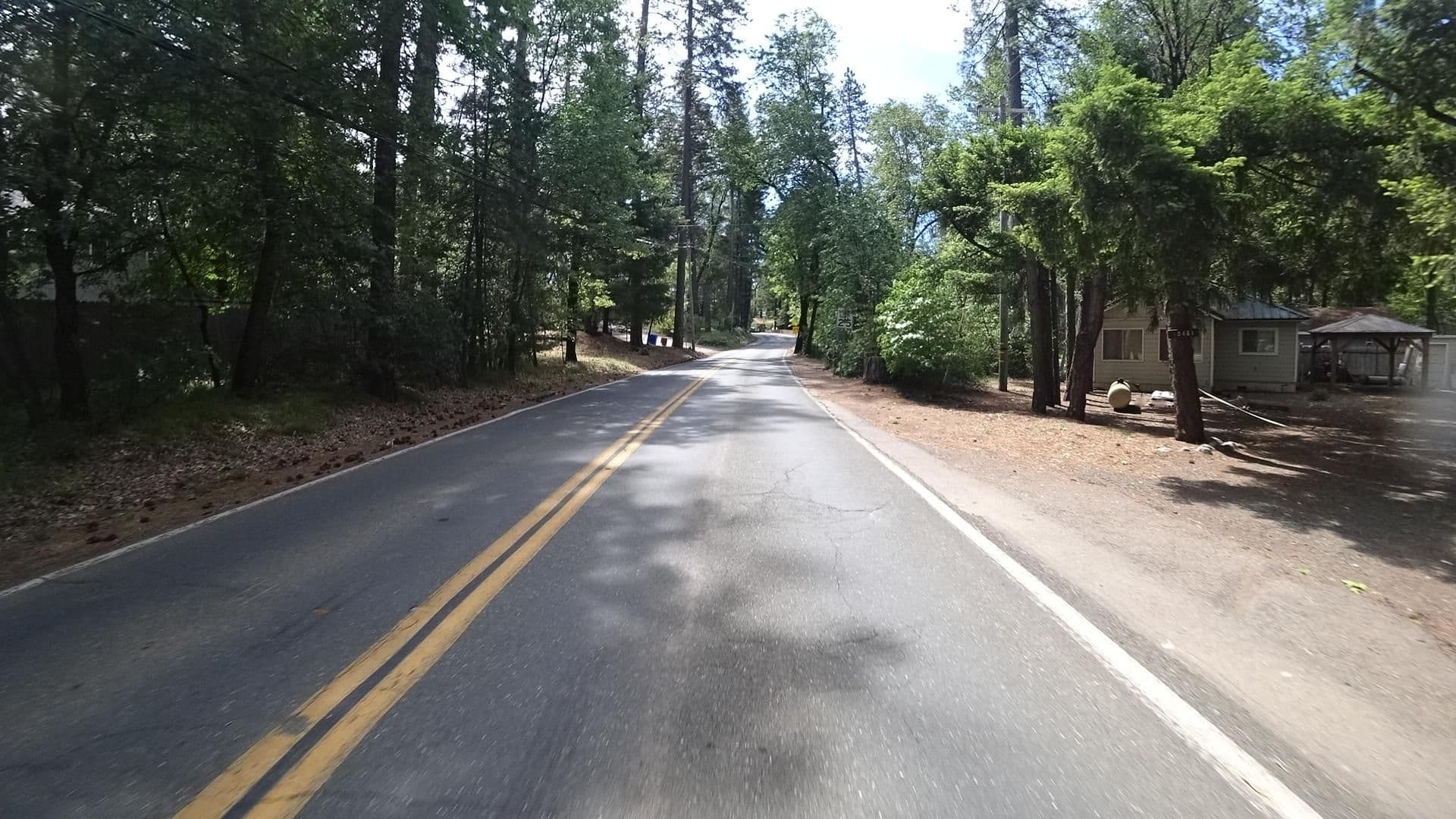 Street view near Villa Di Nuti, Cobb — © marker_geo (CC BY-SA · Mapillary)