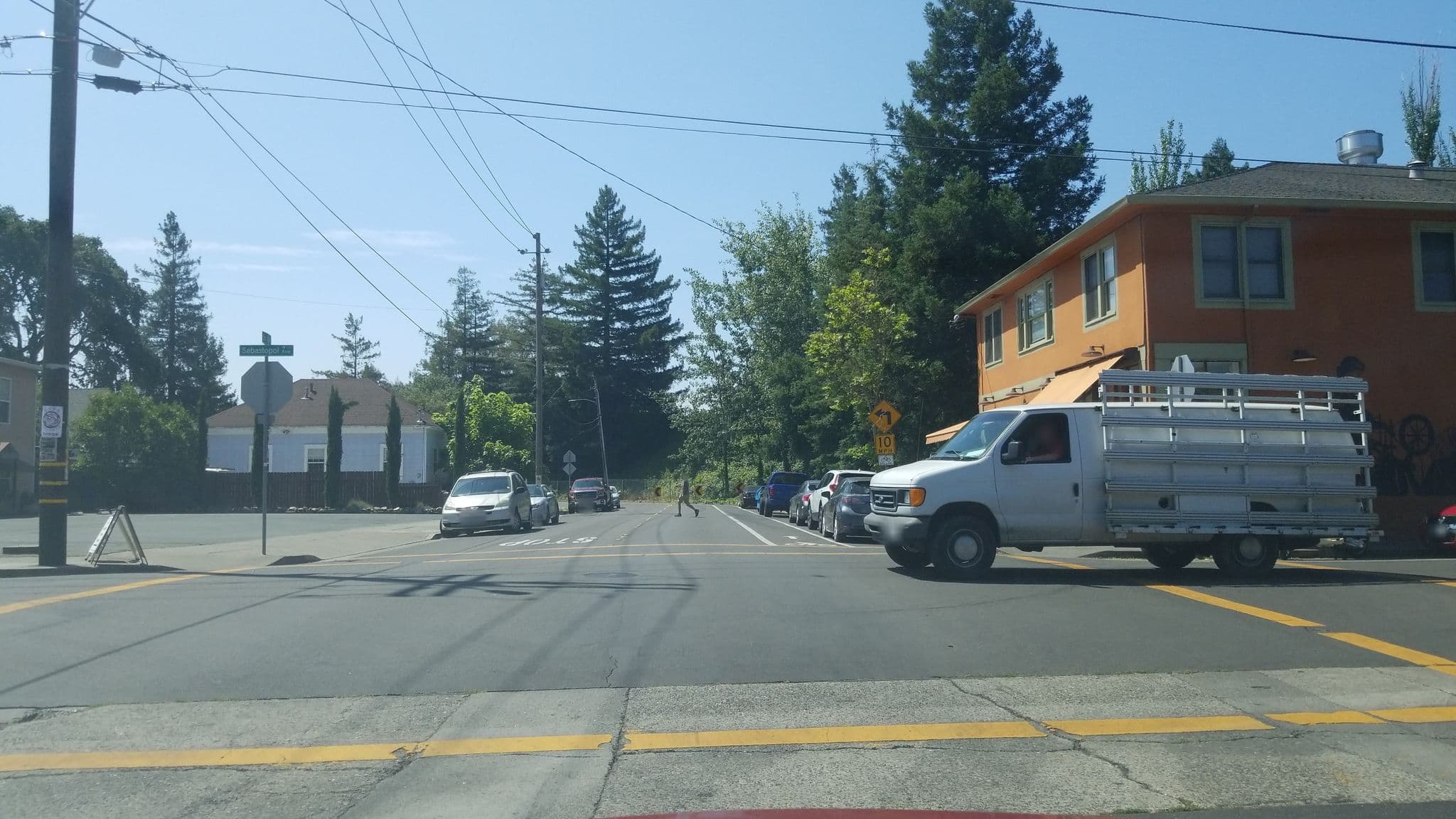 Street view near No 90 Degree Corners Inn, Santa Rosa — © zlplhr (CC BY-SA · Mapillary)