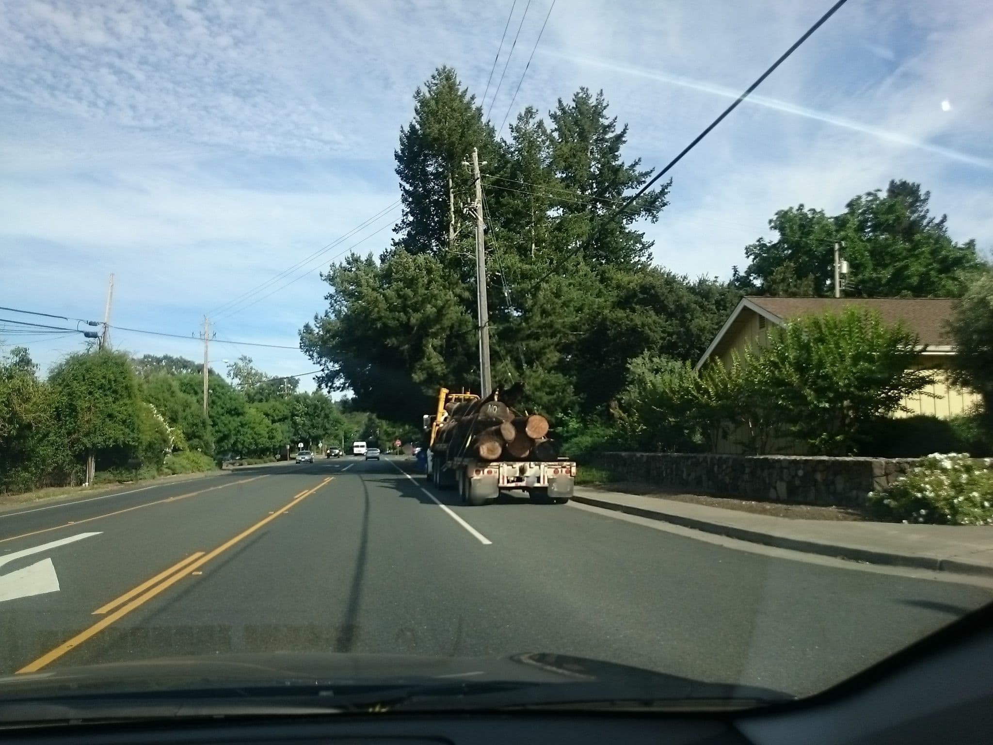 Street view near Snuggle Motel, Calistoga — © voschix (CC BY-SA · Mapillary)