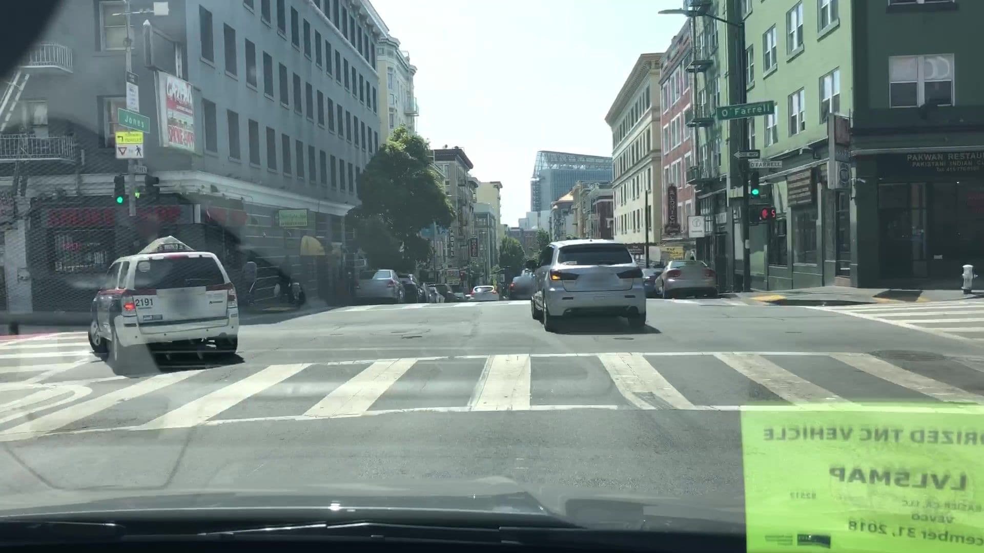 Street view near America's Best Value Inn, Chinatown — © lvl5 (CC BY-SA · Mapillary)