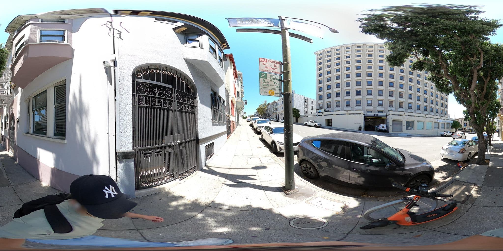 Street view near Pineapple Palace, Chinatown — © milam (CC BY-SA · Mapillary)