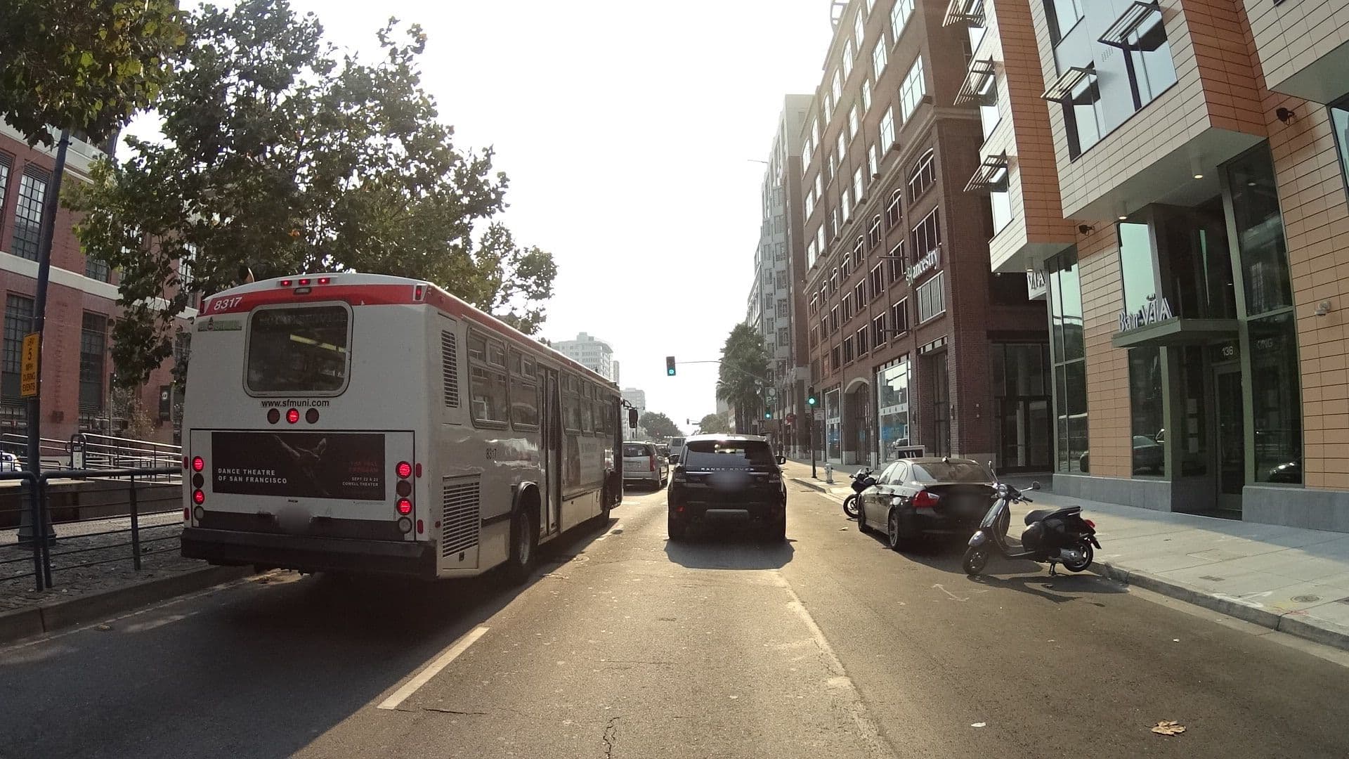 Street view near Hotel Via - Fitness Center, Chinatown — © mapbox (CC BY-SA · Mapillary)