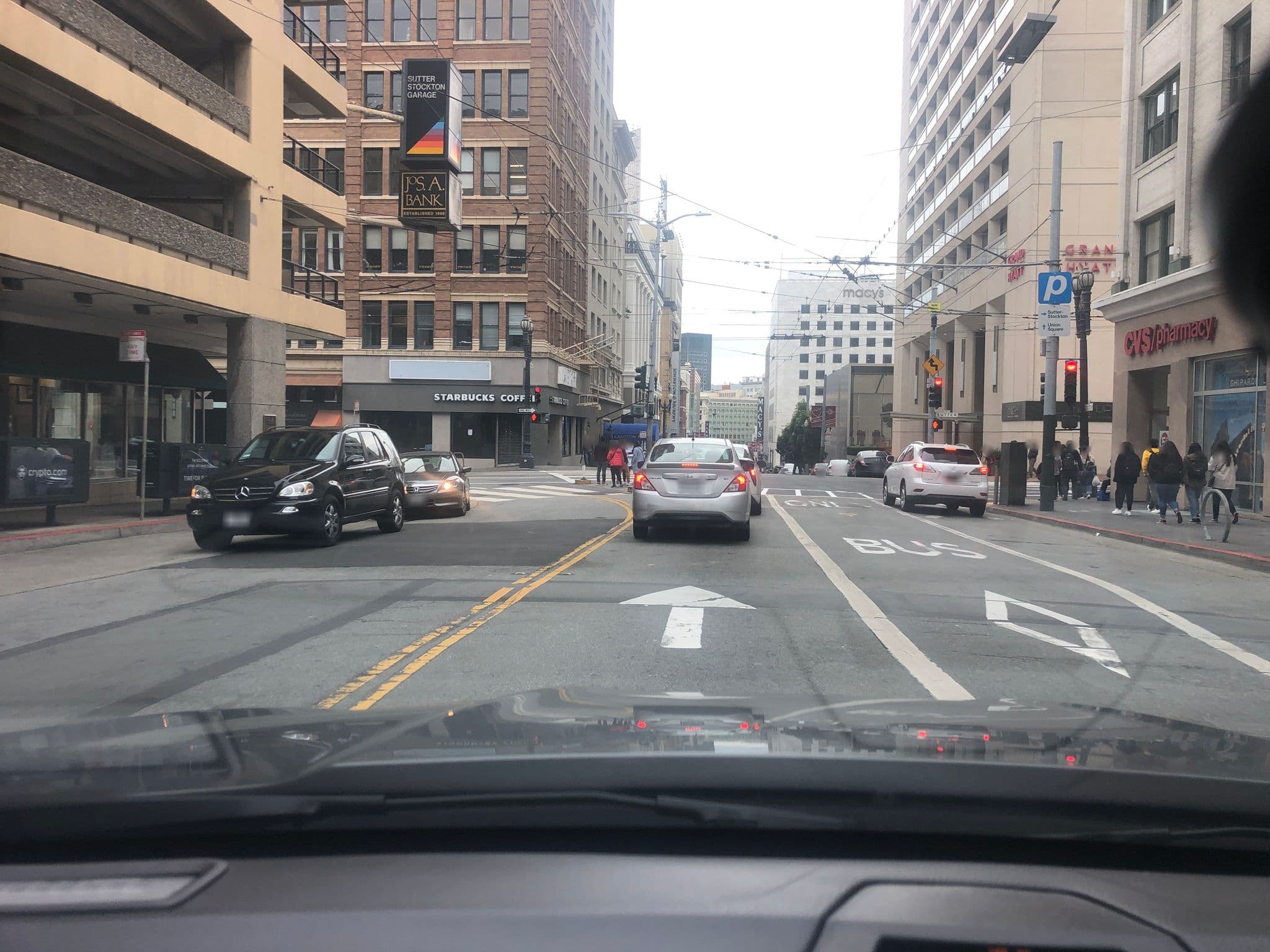 Street view near Crescent Hotel, Chinatown — © lucasfreeire (CC BY-SA · Mapillary)