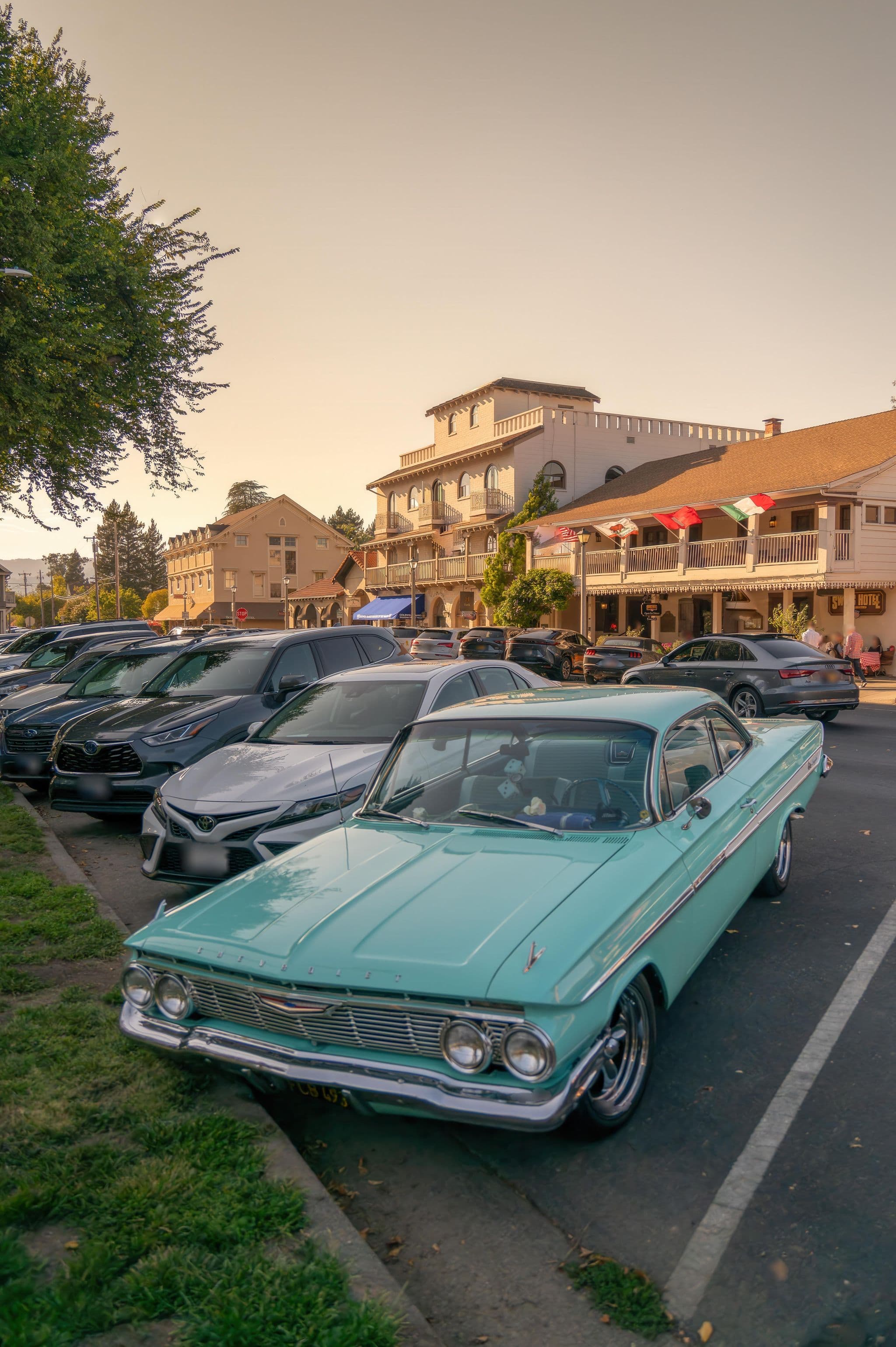 Street view near Toscano Hotel, Sonoma — © algirdasc (CC BY-SA · Mapillary)
