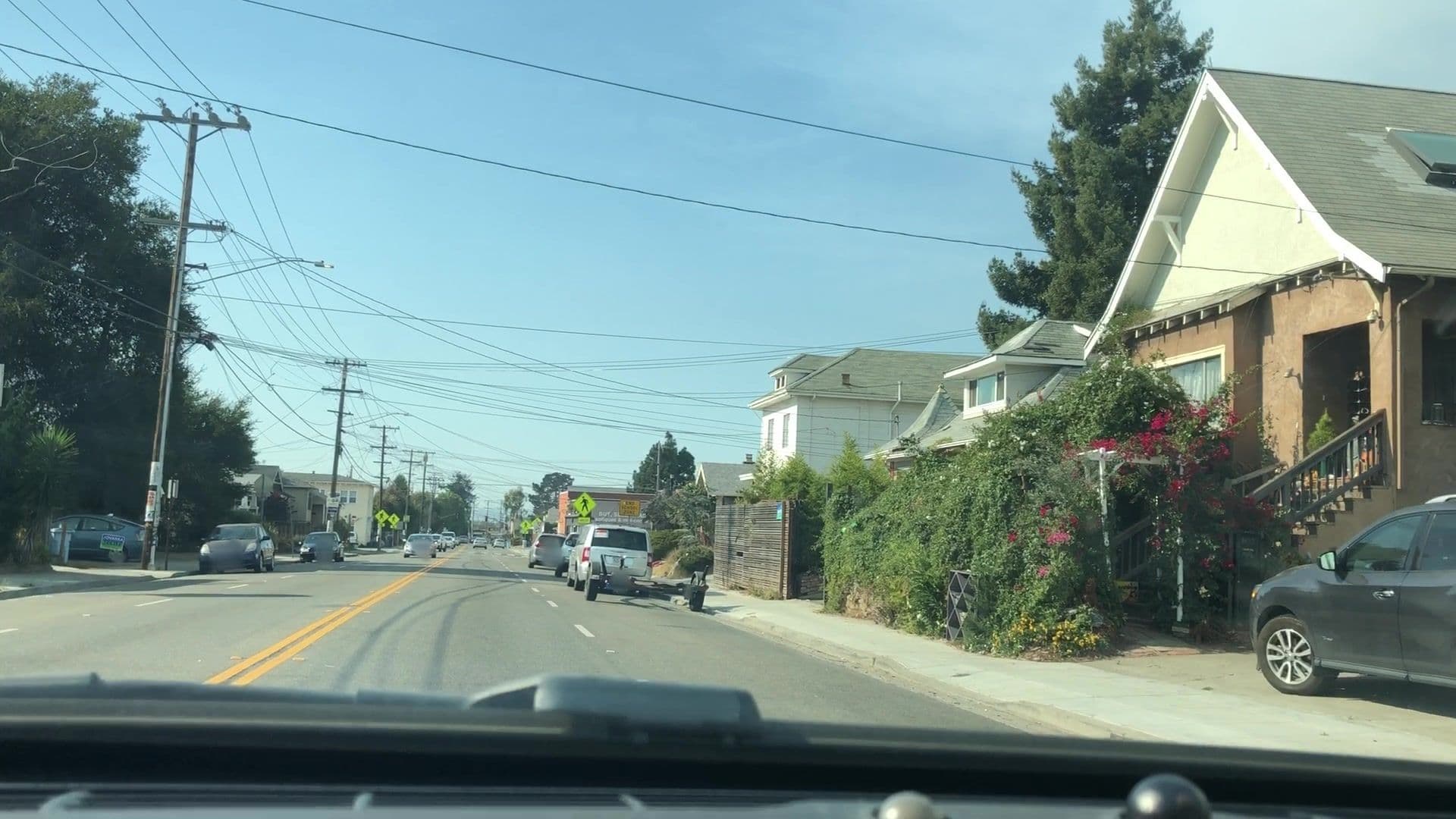 Street view near Little Licker, Berkeley — © lvl5 (CC BY-SA · Mapillary)