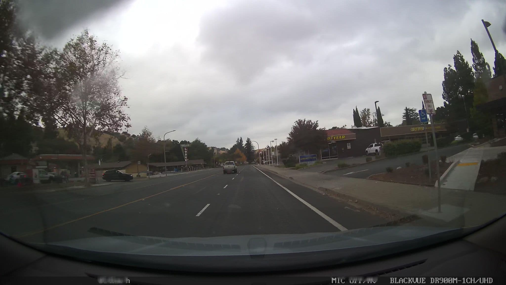 Street view near Quality Inn, Martinez — © cocogis (CC BY-SA · Mapillary)