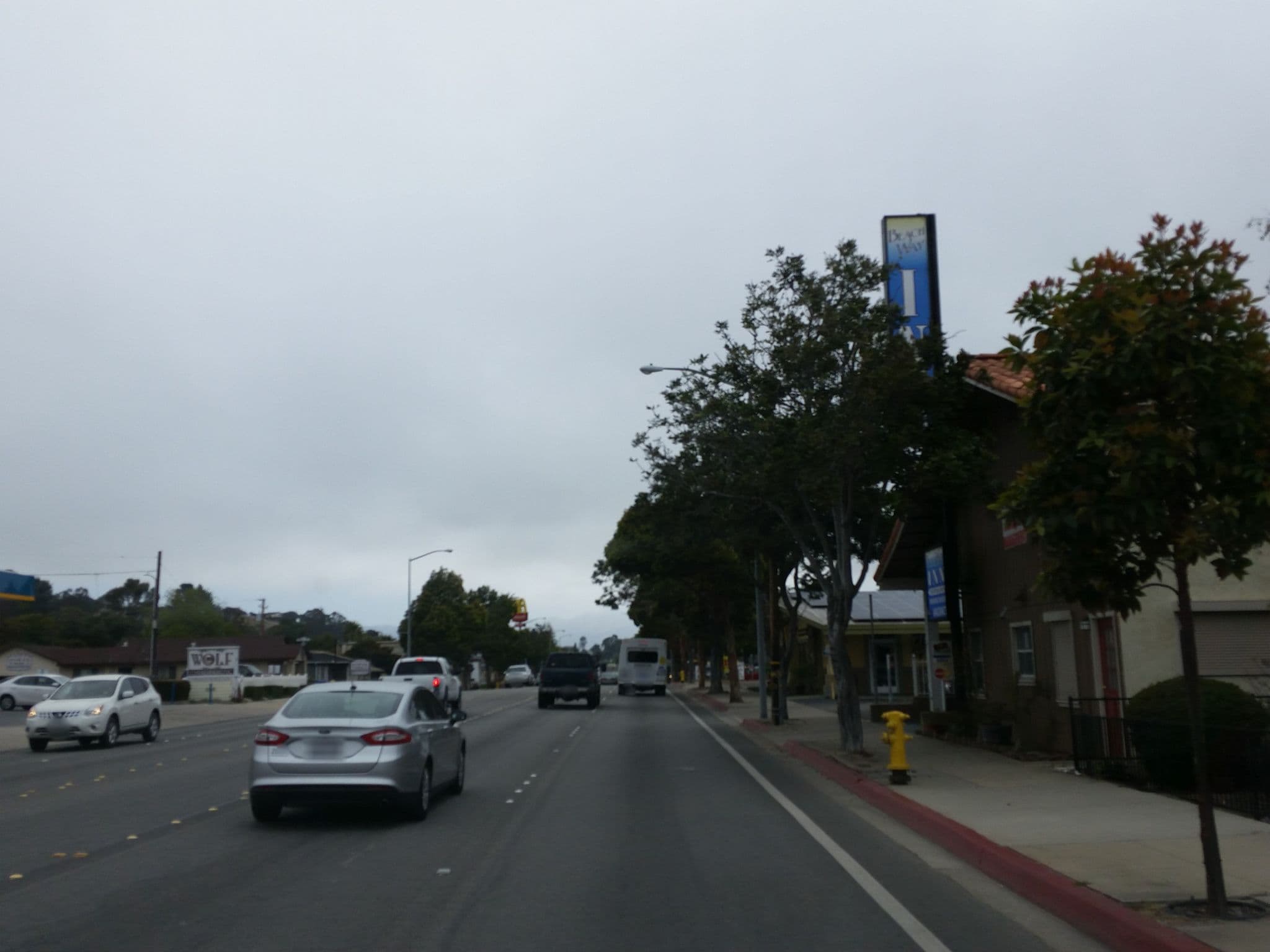 Street view near Beach Way Inn, Arroyo Grande — © caboosey (CC BY-SA · Mapillary)