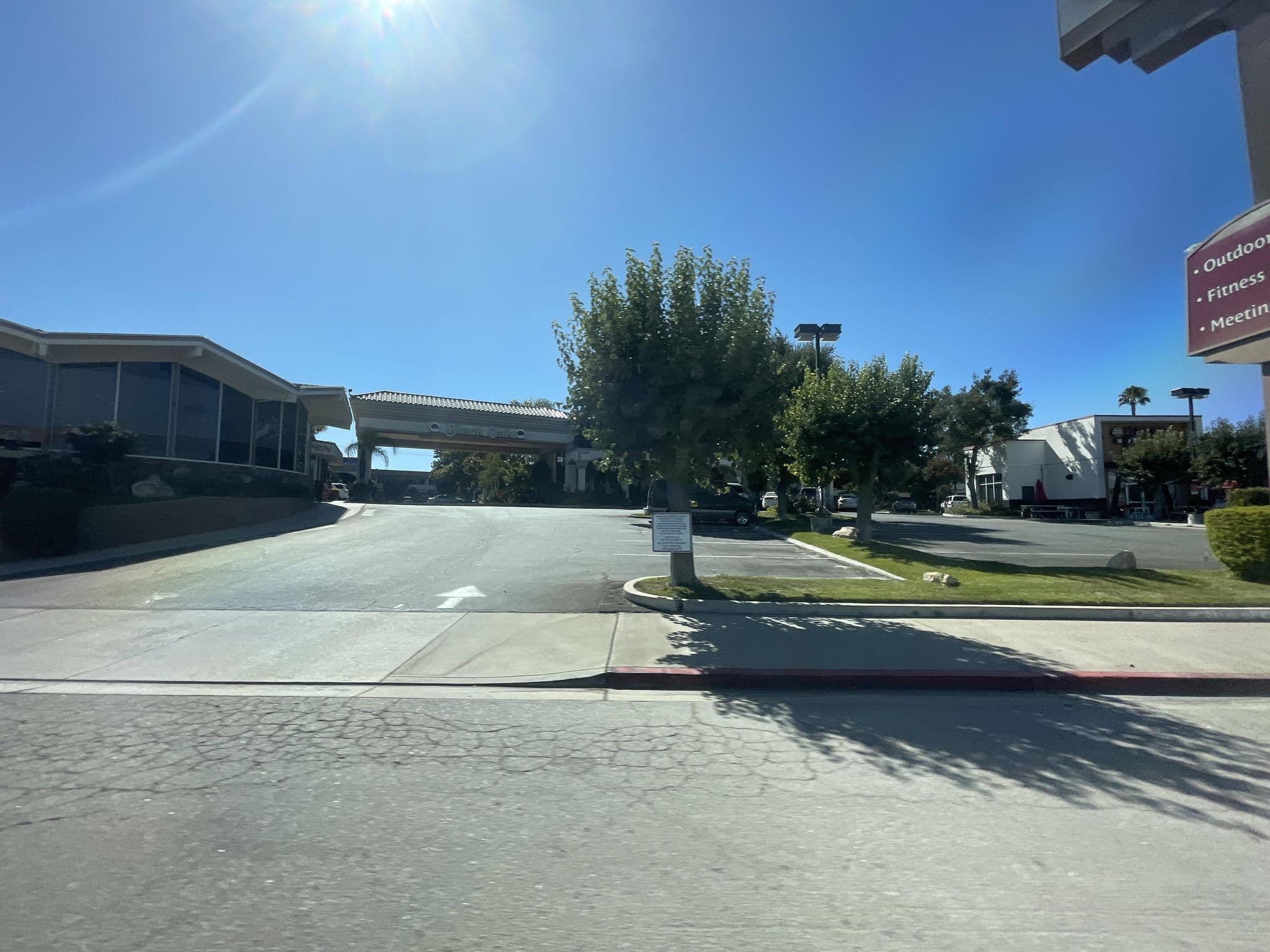 Street view near Best Western Plus Black Oak, Paso Robles — © filipb (CC BY-SA · Mapillary)