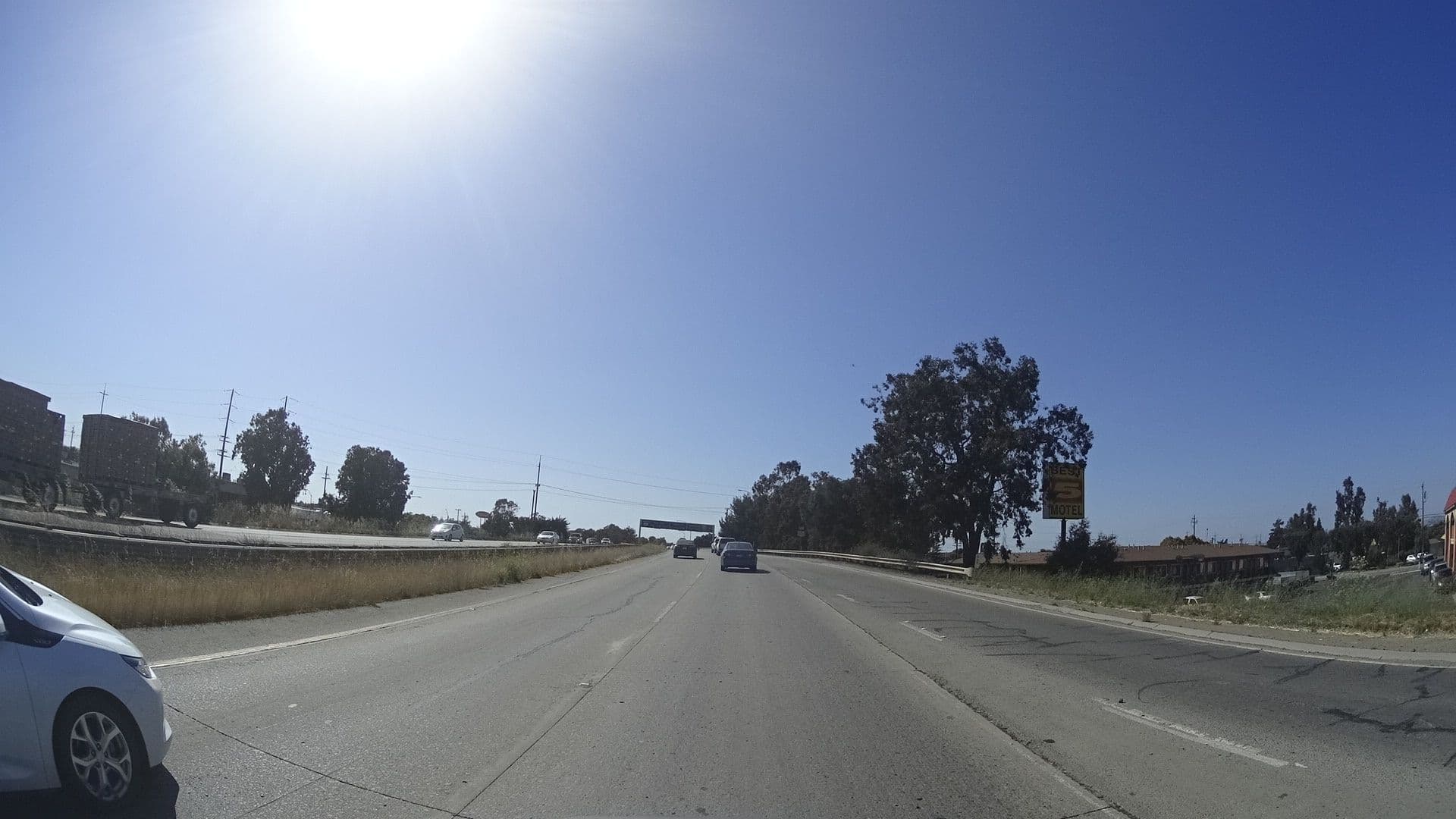 Street view near Americas Best Value Inn, Salinas — © mly_la (CC BY-SA · Mapillary)