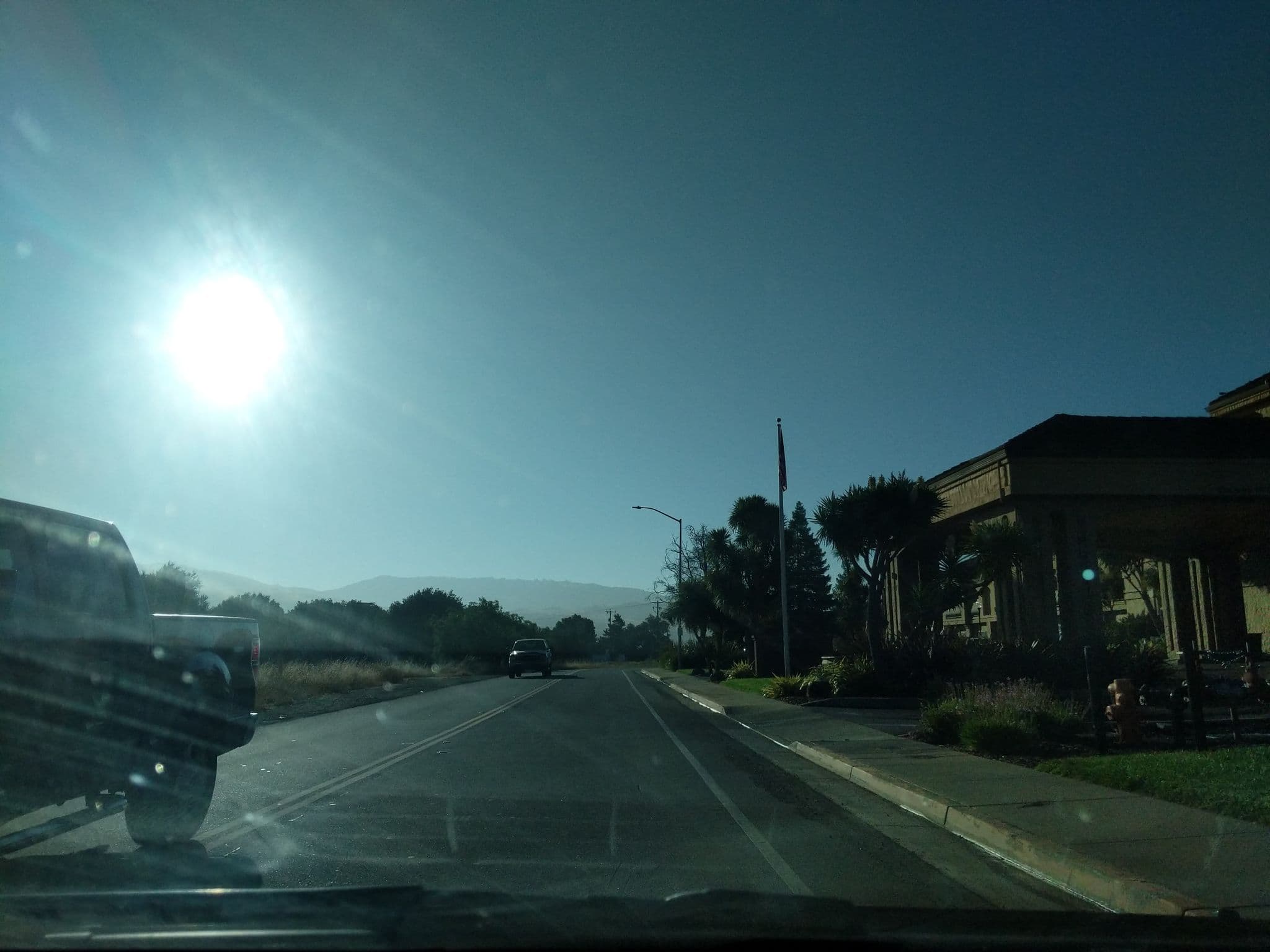 Street view near Ramada Inn at Morgan Hill, Morgan Hill — © nmixter (CC BY-SA · Mapillary)