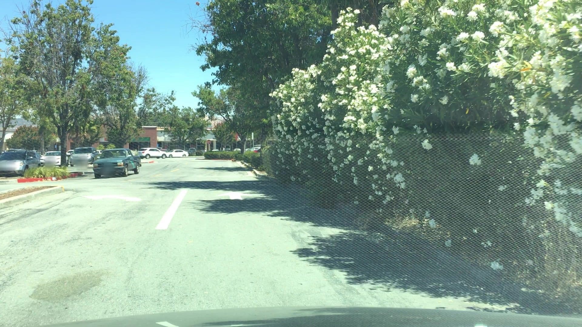 Street view near Motel 6 Gilroy Ca - Outlet Center, Gilroy — © lvl5 (CC BY-SA · Mapillary)