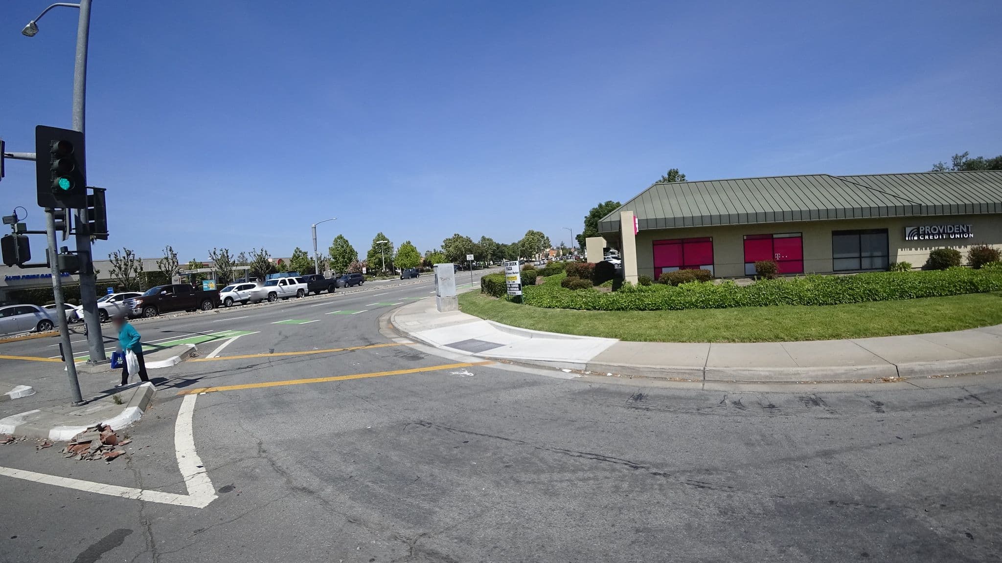 Street view near Village Inn, Seven Trees — © vta (CC BY-SA · Mapillary)