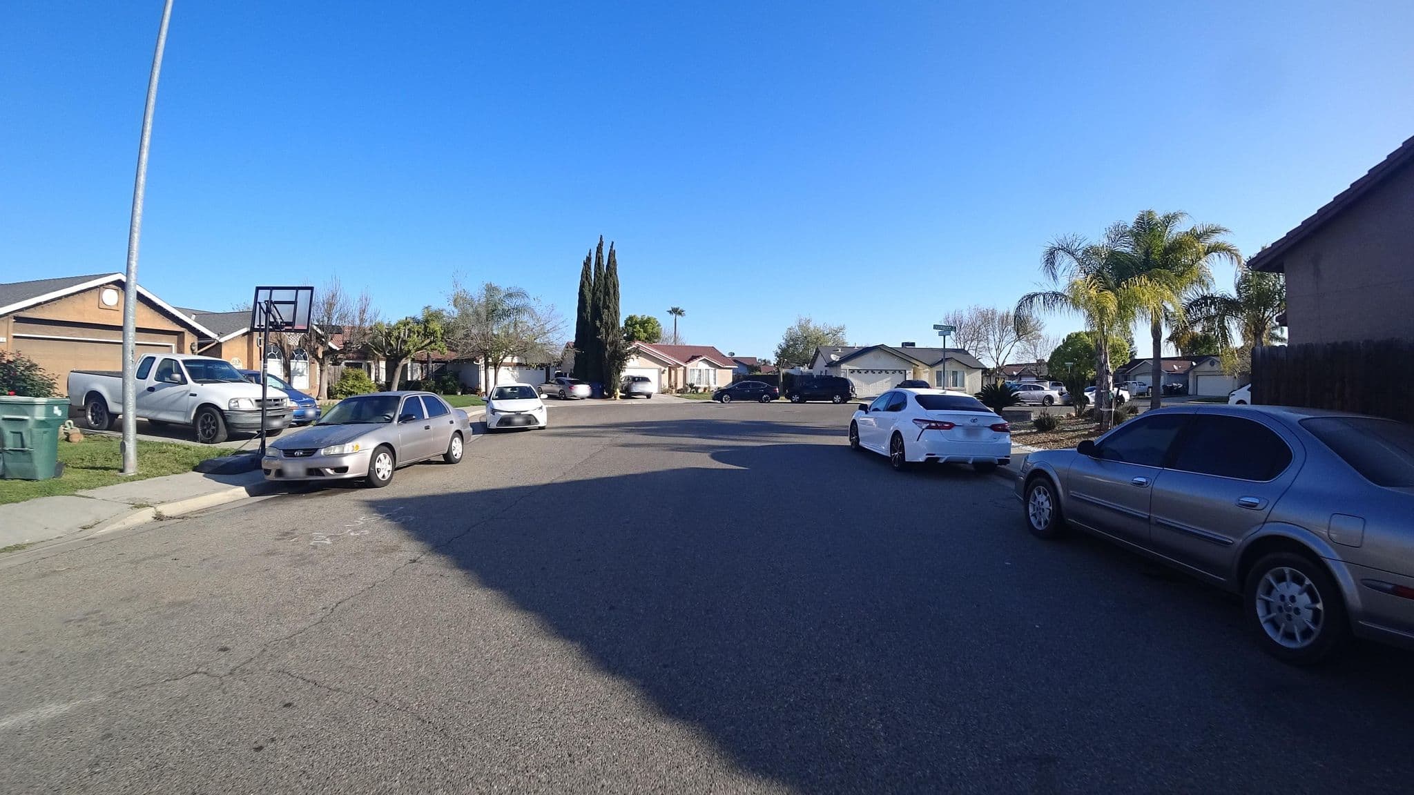 Street view near Doggy Daycare, Madera — © marker_geo (CC BY-SA · Mapillary)