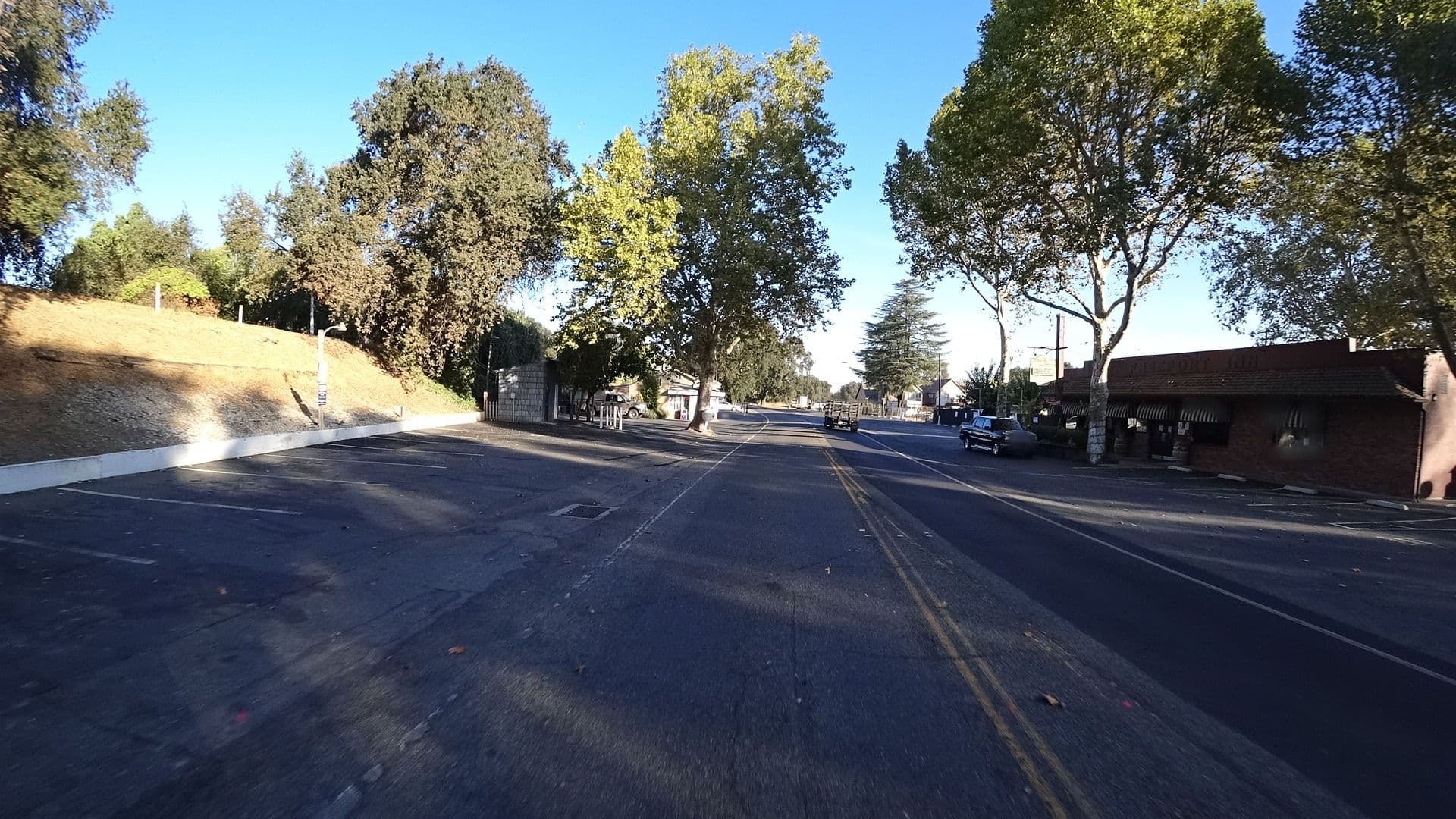 Street view near Freeport Inn, Parkway — © marker_geo (CC BY-SA · Mapillary)