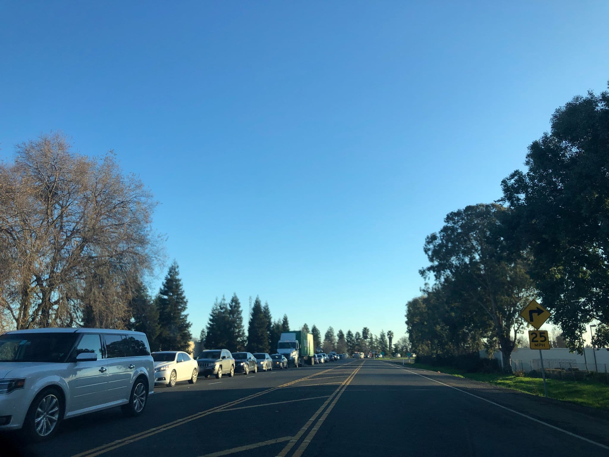 Street view near Days Inn, Woodland — © follettieg (CC BY-SA · Mapillary)