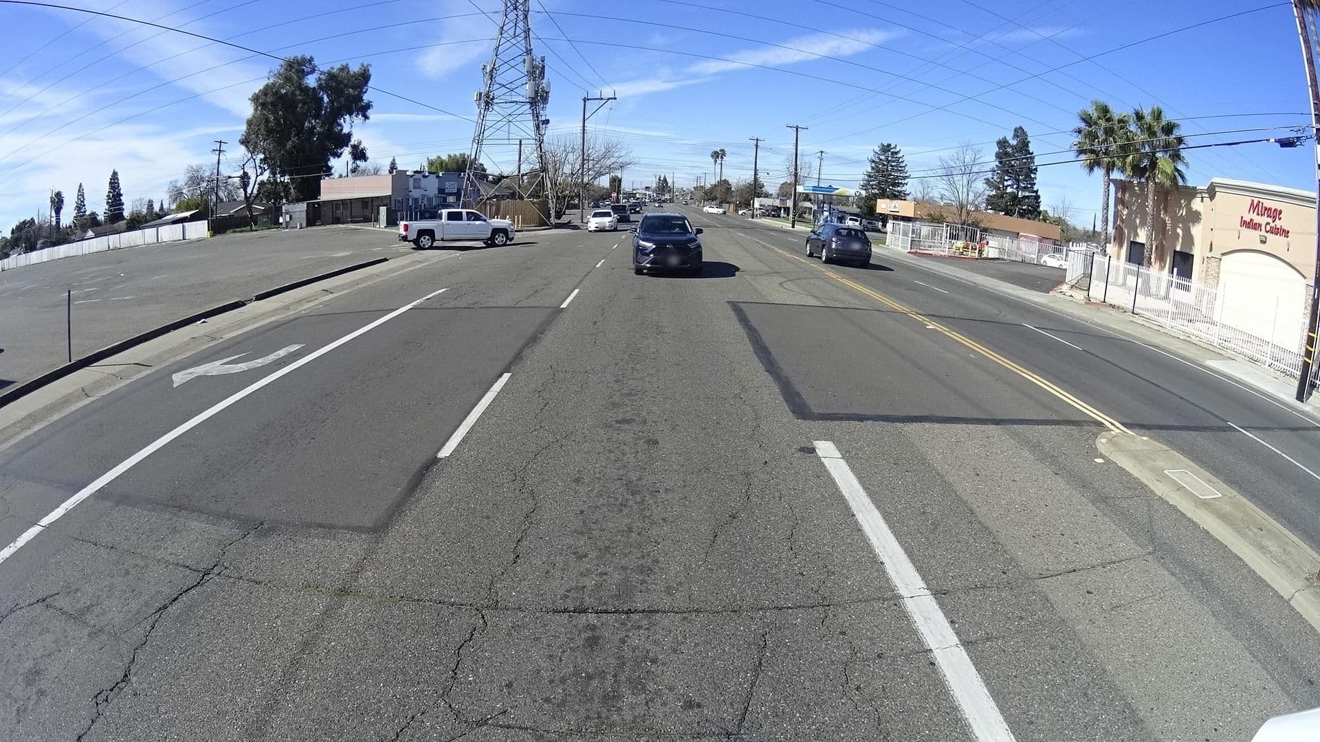 Street view near Mirage Four U, Arden-Arcade — © marker_geo (CC BY-SA · Mapillary)
