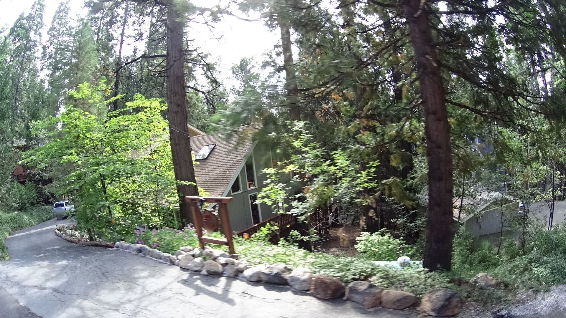 Street view near Dancing With Trees, Forest Meadows — © marker_geo (CC BY-SA · Mapillary)