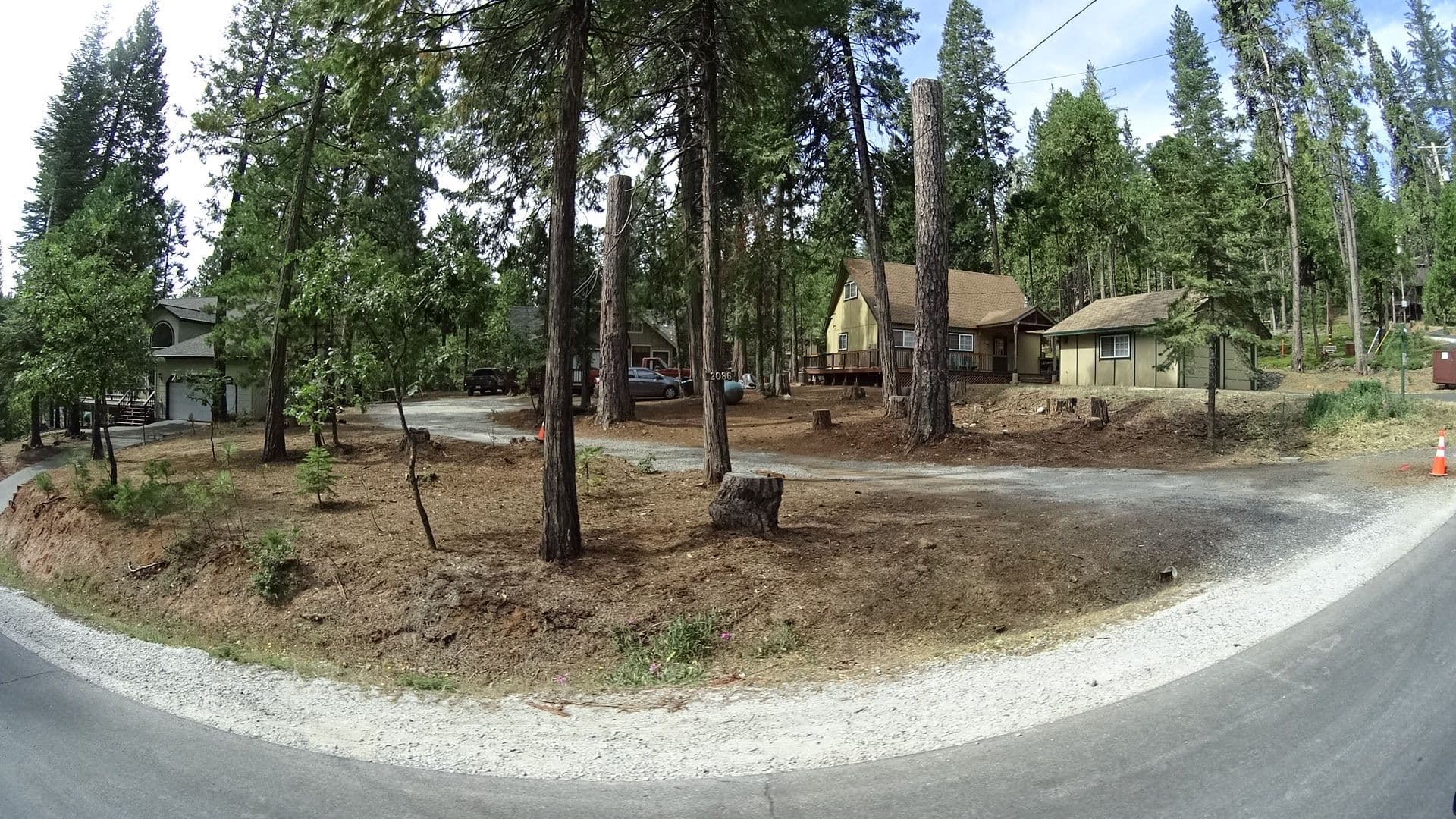 Street view near Dew Drop Inn, Forest Meadows — © marker_geo (CC BY-SA · Mapillary)