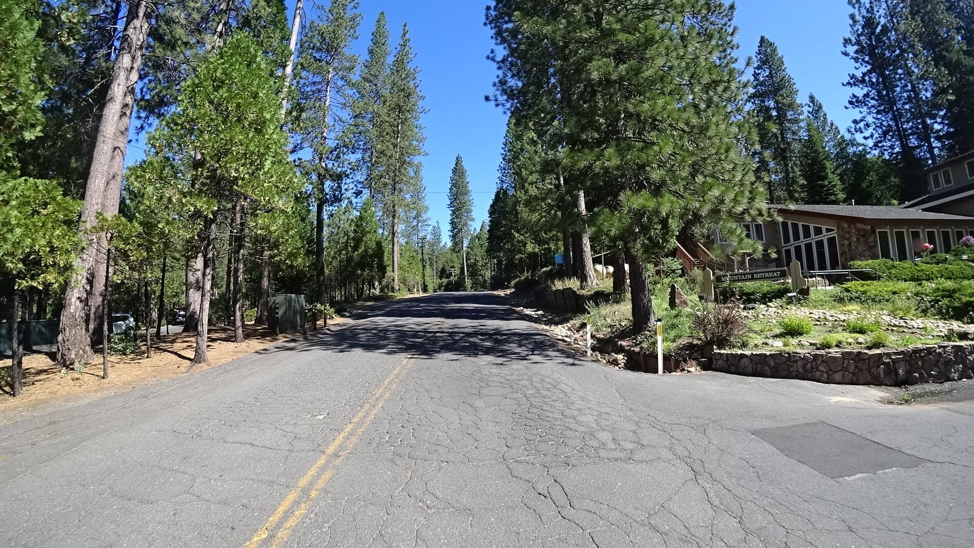 Street view near Cabin 20, Forest Meadows — © marker_geo (CC BY-SA · Mapillary)