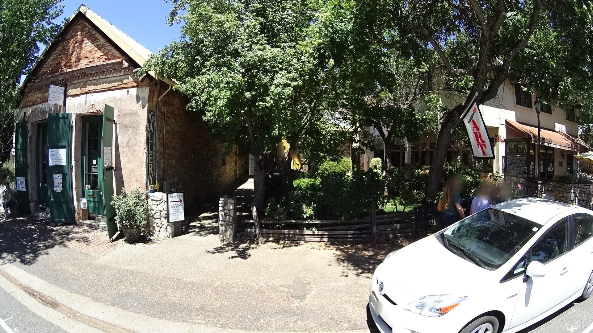 Street view near Cottage de Nisa, Murphys — © marker_geo (CC BY-SA · Mapillary)