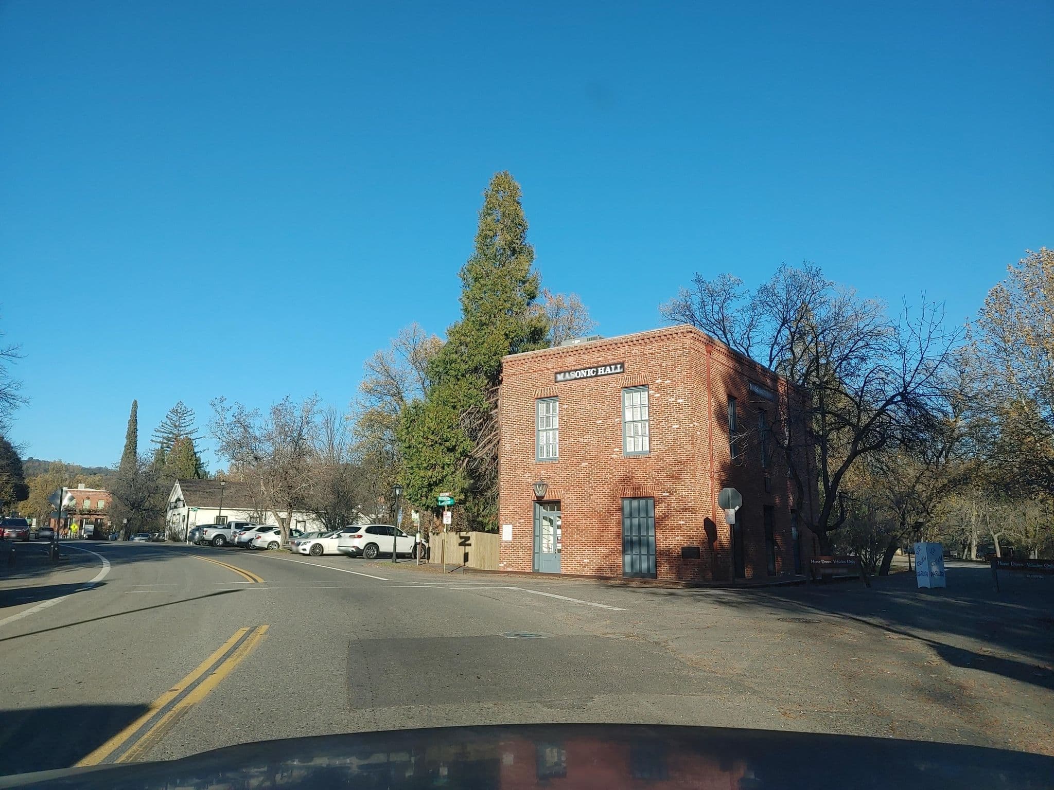 Street view near Fallon Hotel, Sonora — © nmixter (CC BY-SA · Mapillary)