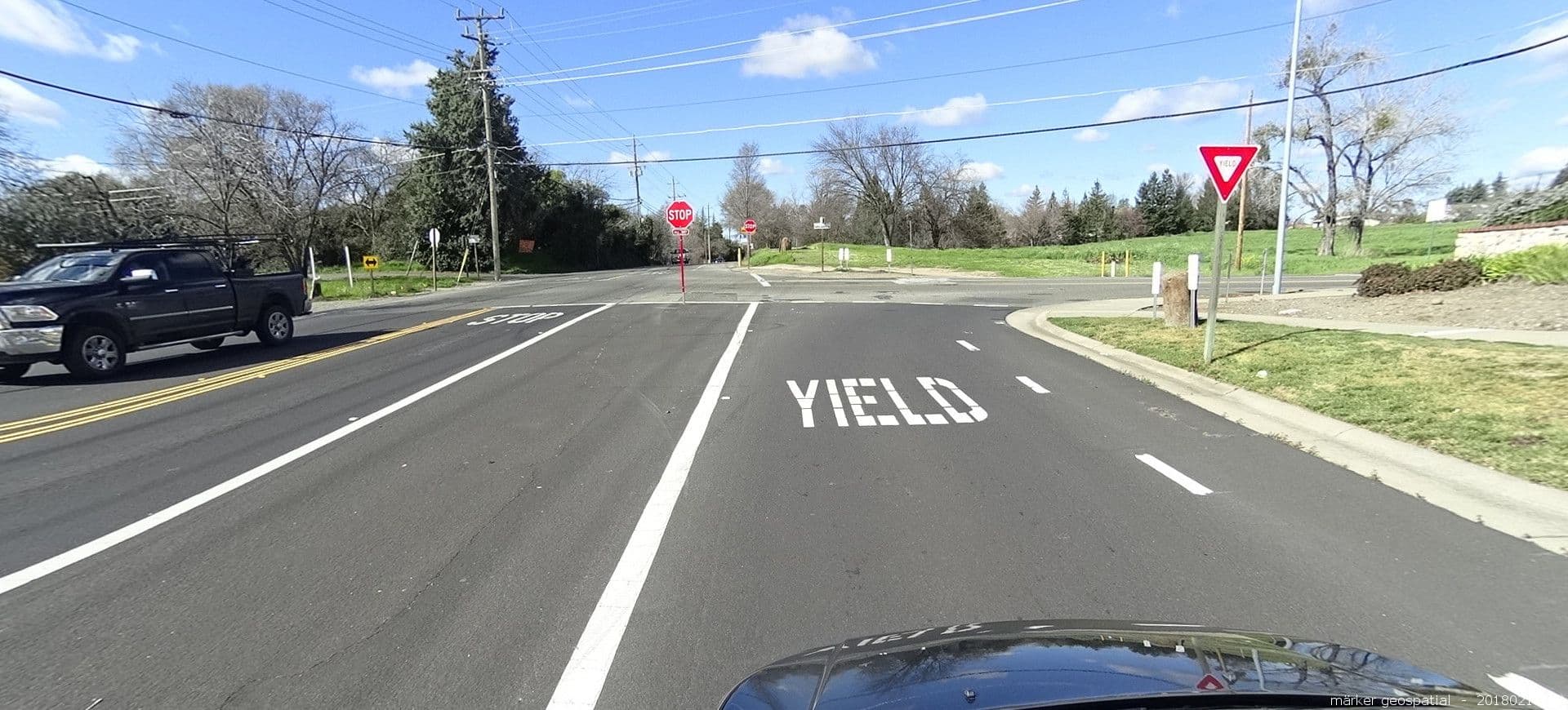 Street view near Larkspur Landing, Folsom — © marker_geo (CC BY-SA · Mapillary)