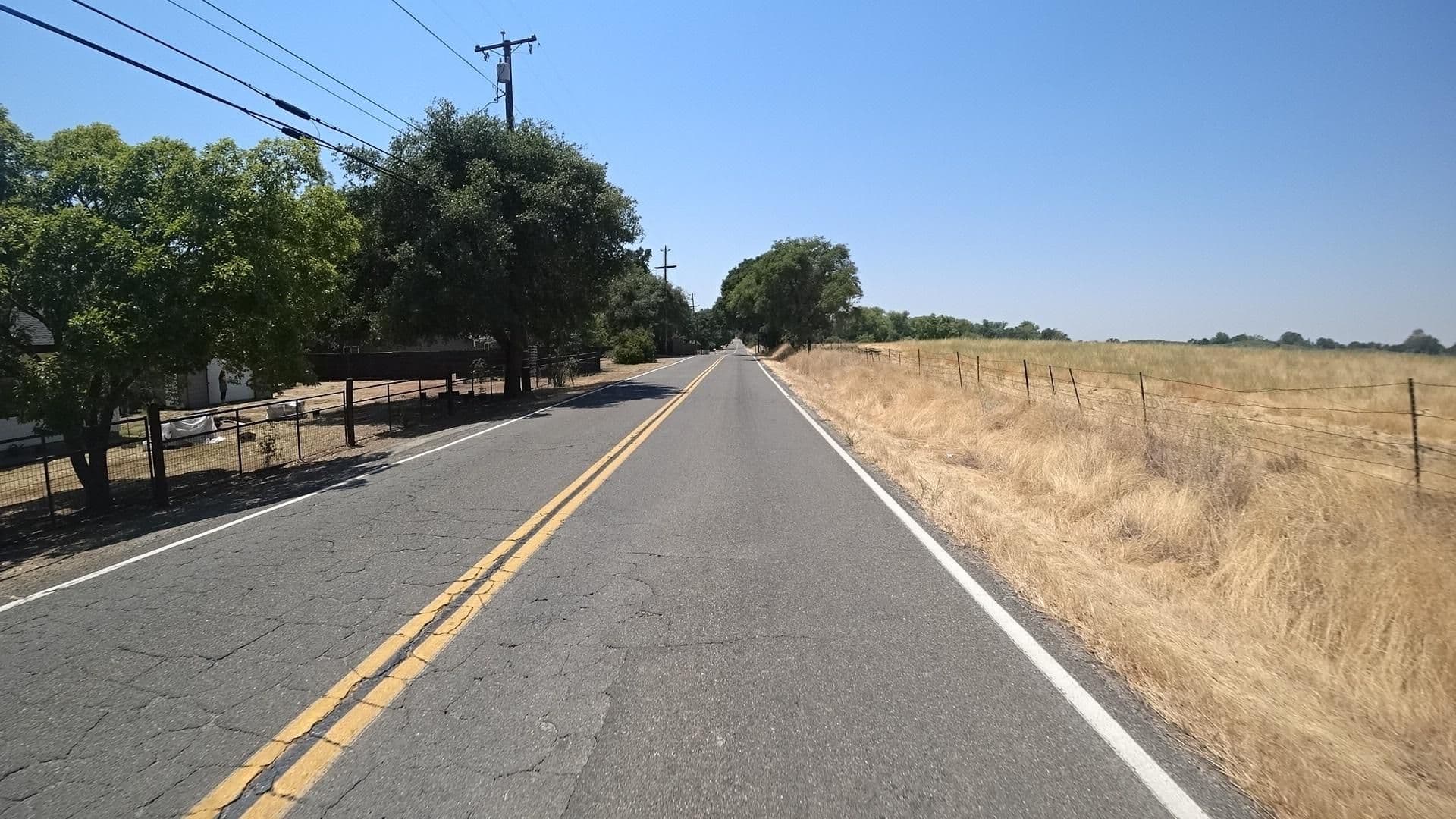 Street view near Loden Ranch, Loomis — © marker_geo (CC BY-SA · Mapillary)