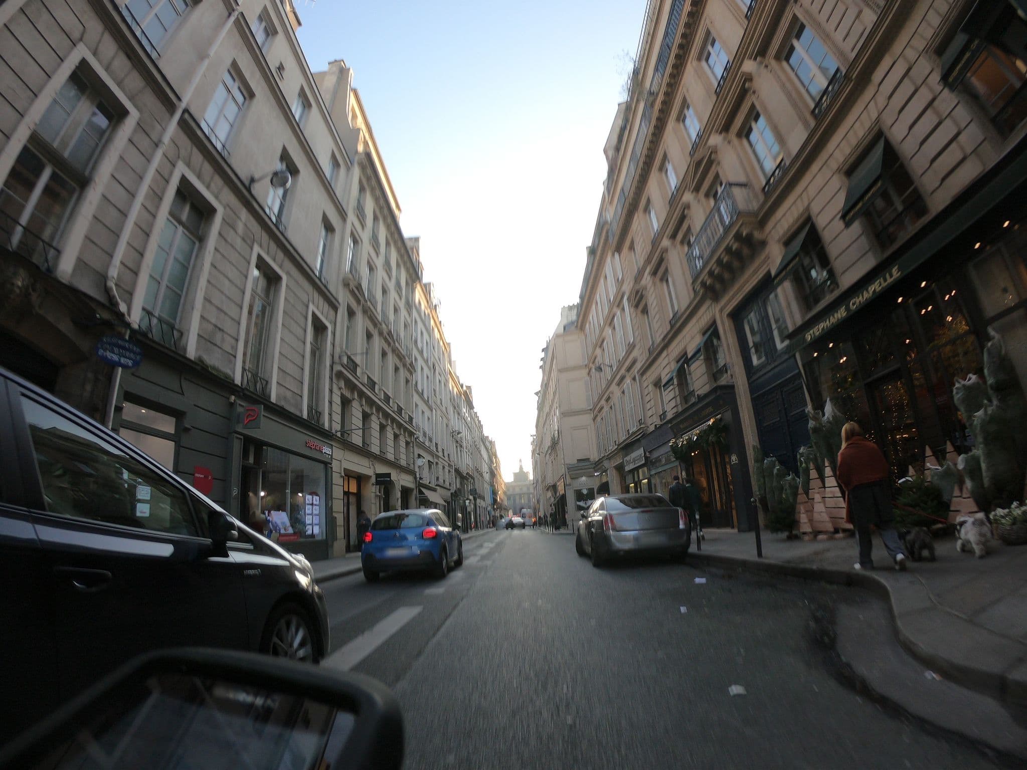 Street view near Pavillon Louvre Rivoli, Paris 02 Bourse — © htonchia (CC BY-SA · Mapillary)