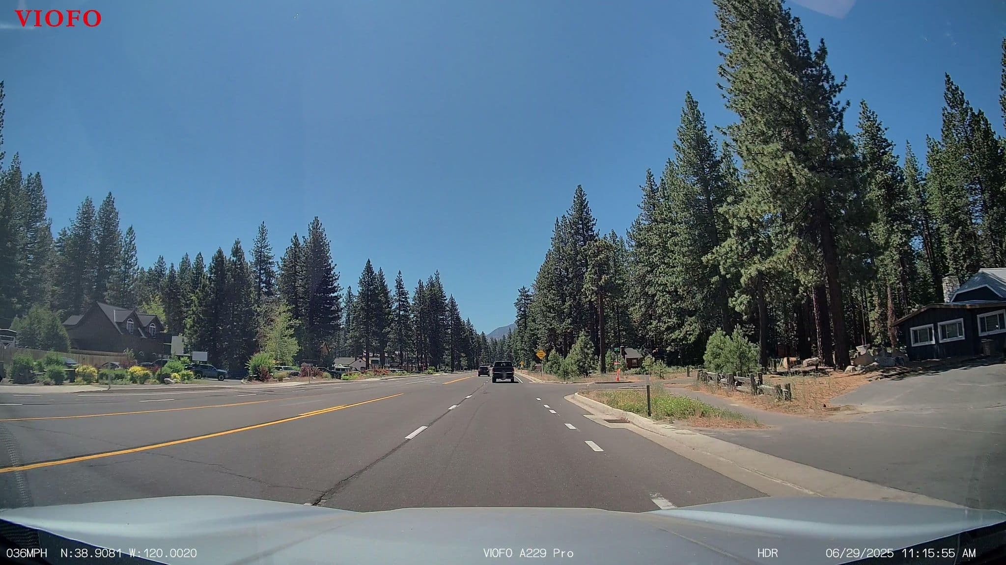 Street view near Hempen Inn, South Lake Tahoe — © juzza (CC BY-SA · Mapillary)