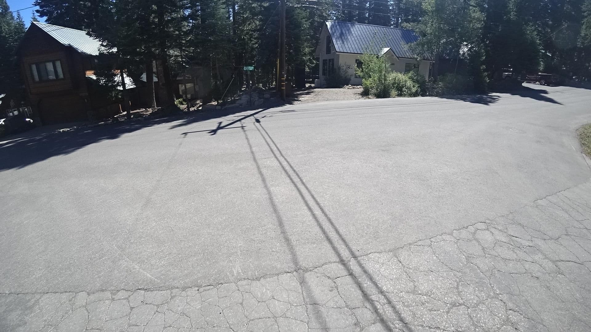 Street view near Chambers Landing Estate Cabin, Tahoma — © marker_geo (CC BY-SA · Mapillary)
