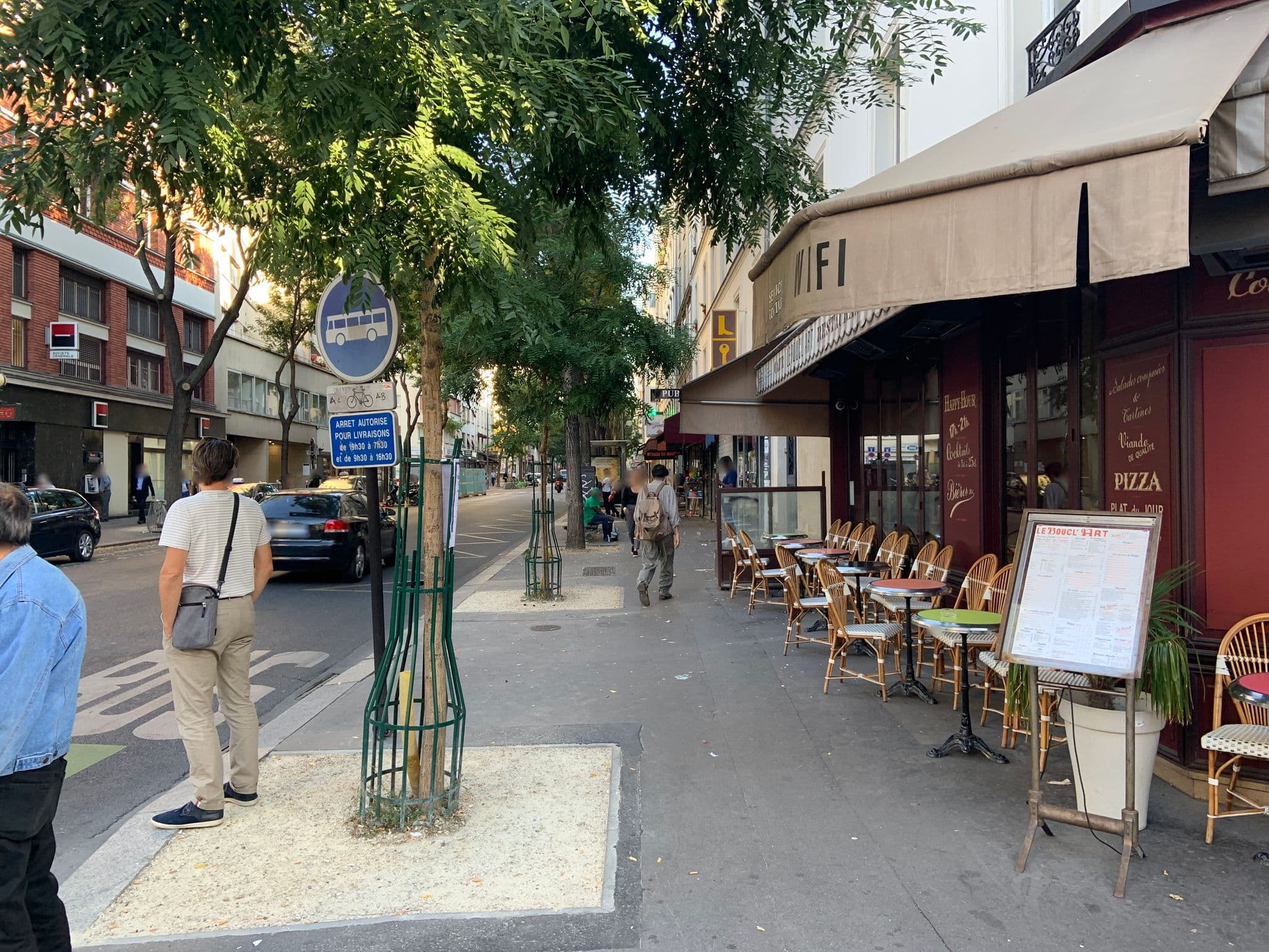 Street view near Hôtel de l'Union, Picpus — © panpan (CC BY-SA · Mapillary)