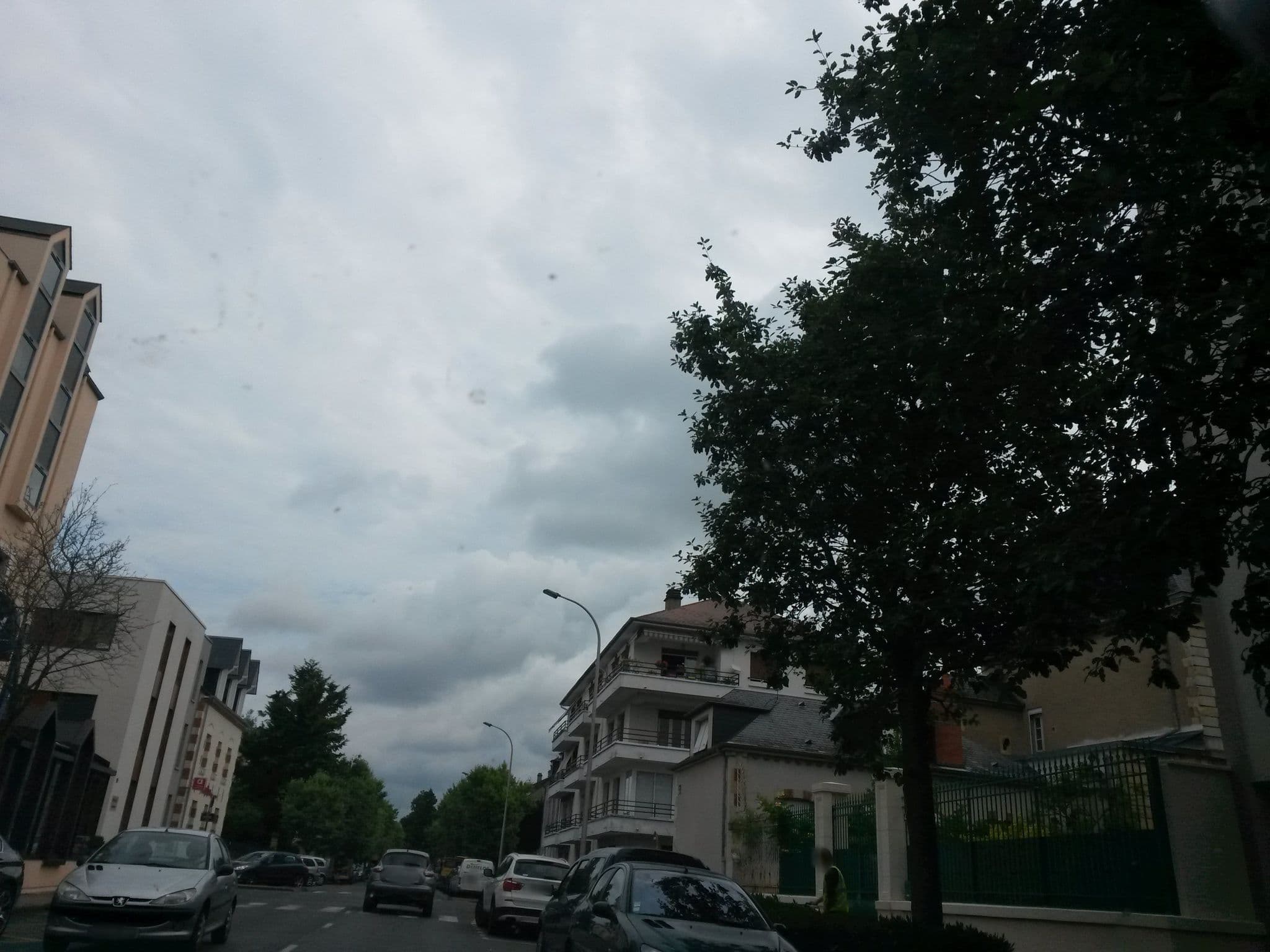 Street view near Hôtel Kyriad, Nevers — © kanjy (CC BY-SA · Mapillary)