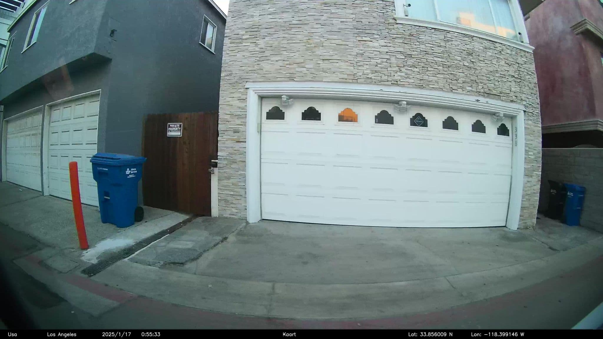 Street view near The Oyster, Hermosa Beach — © GoProMAX3M (CC BY-SA · Mapillary)
