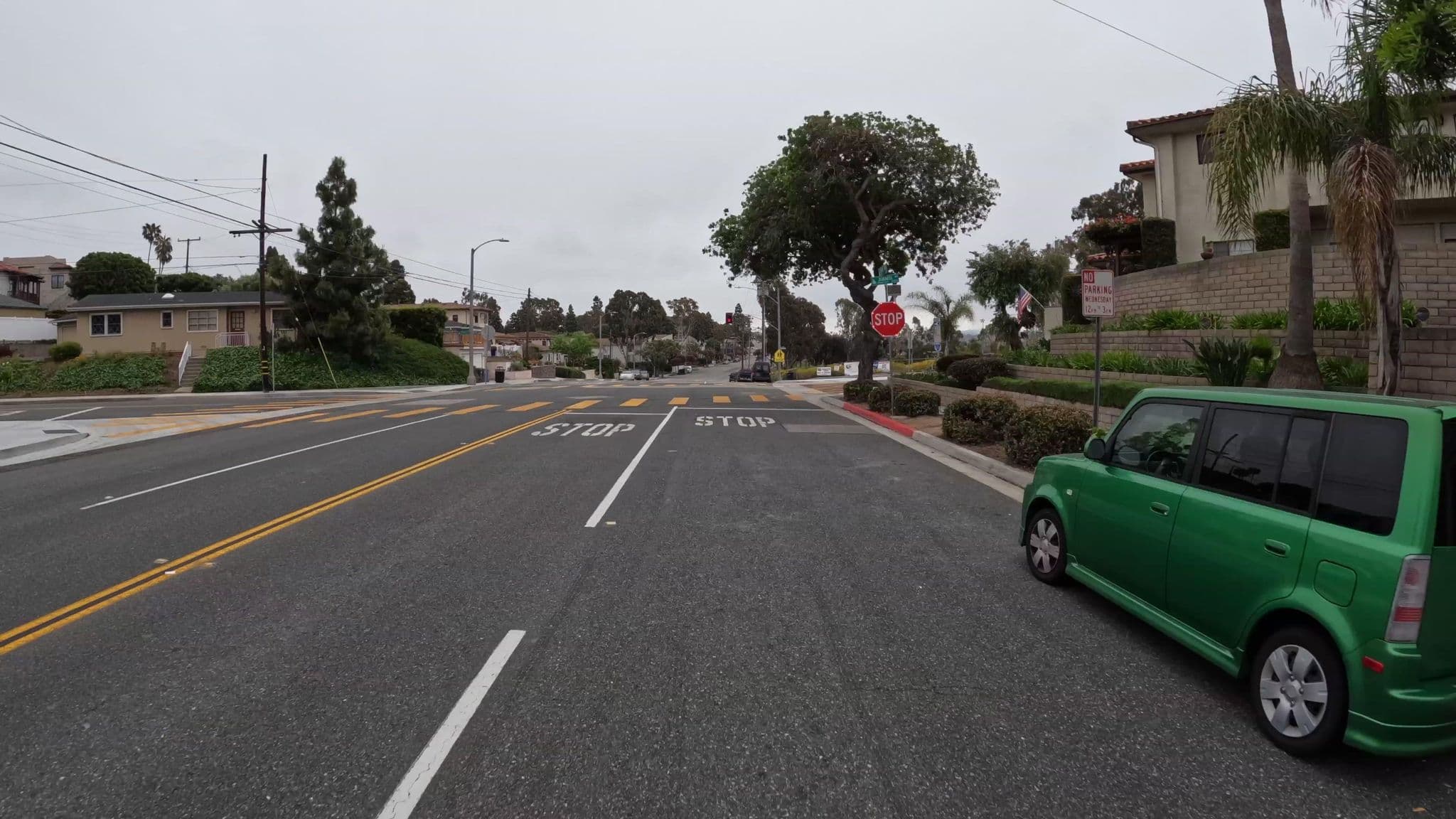 Street view near Castle Cannata, Redondo Beach — © marker_geo (CC BY-SA · Mapillary)