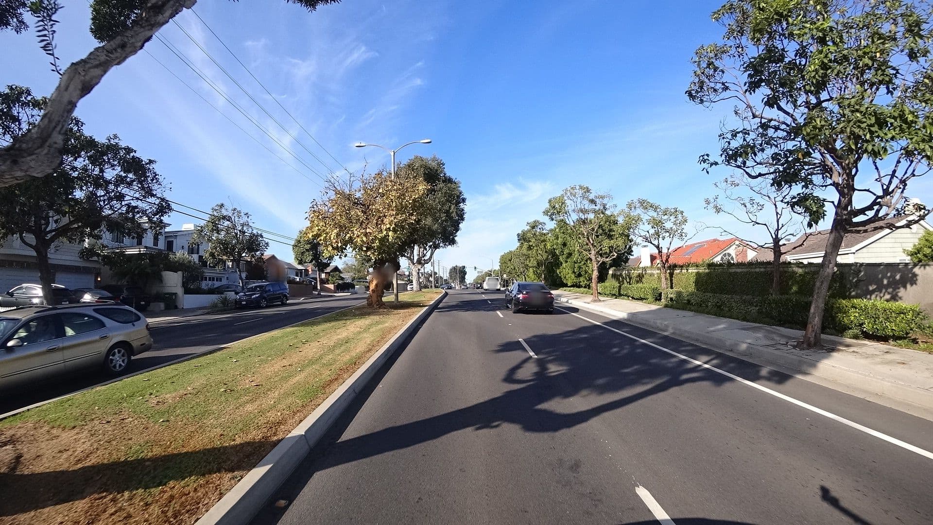 Street view near Bah Hotel, Manhattan Beach — © marker_geo (CC BY-SA · Mapillary)
