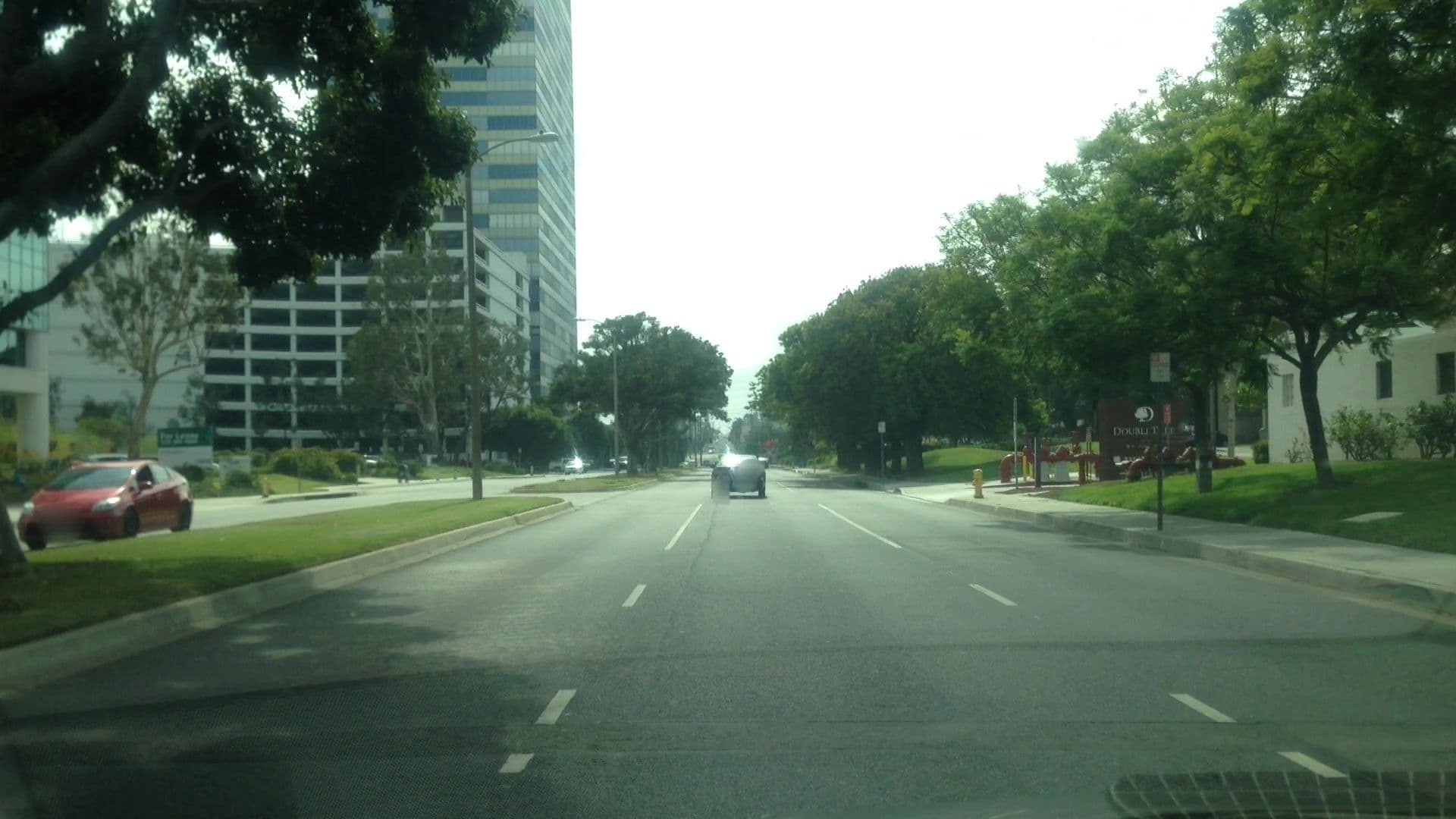 Street view near Pool at the Doubletree, Del Aire — © lvl5 (CC BY-SA · Mapillary)