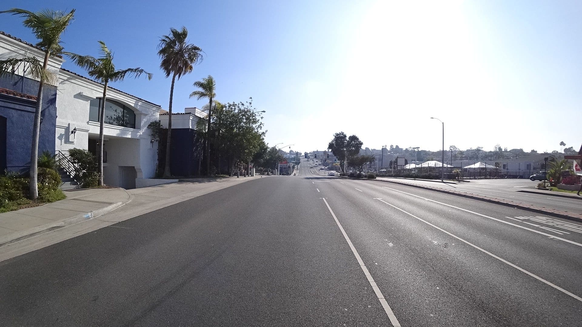 Street view near Comfort Inn, Manhattan Beach — © marker_geo (CC BY-SA · Mapillary)