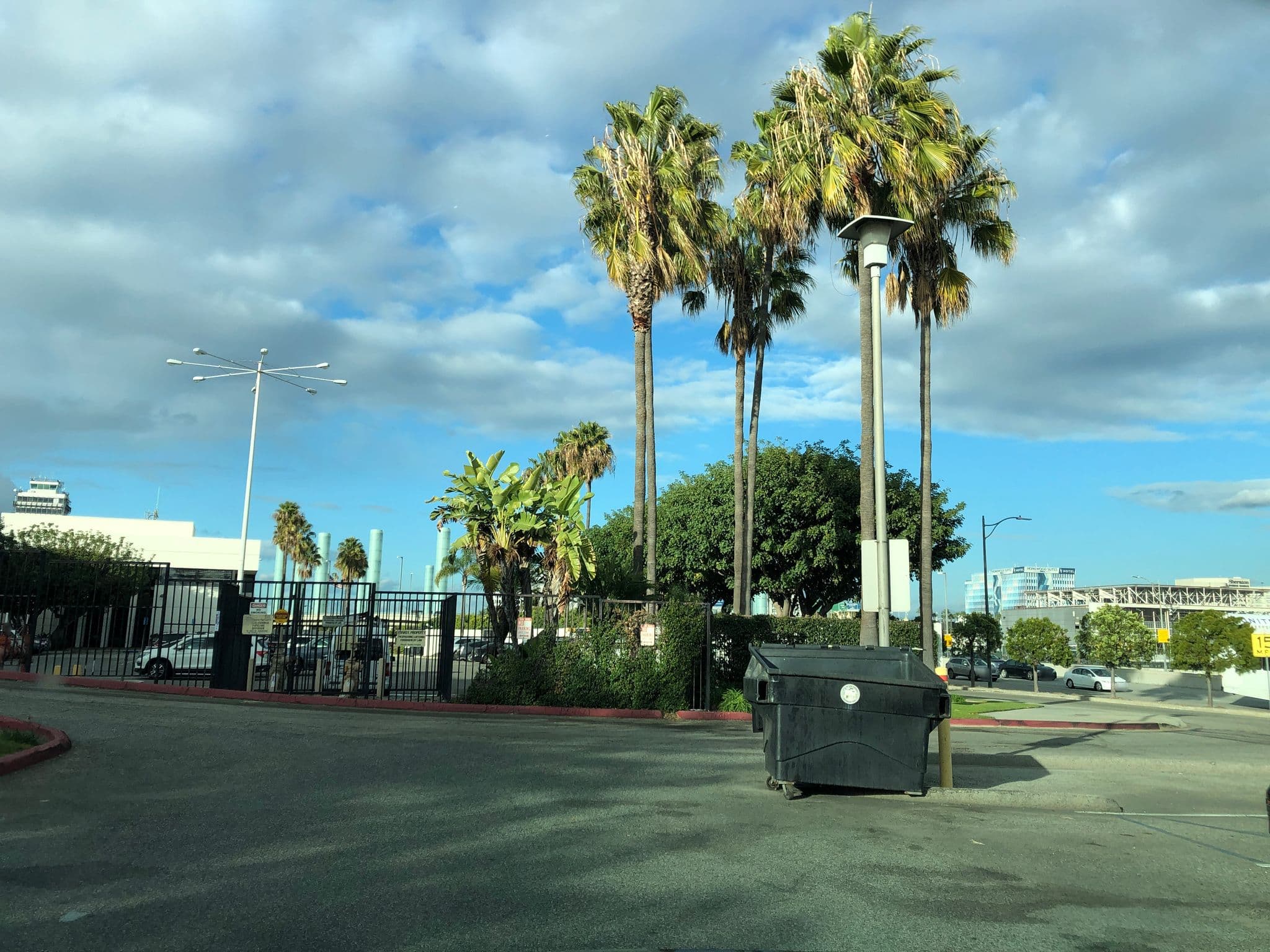 Street view near motel mx, El Segundo — © cfwarren3 (CC BY-SA · Mapillary)