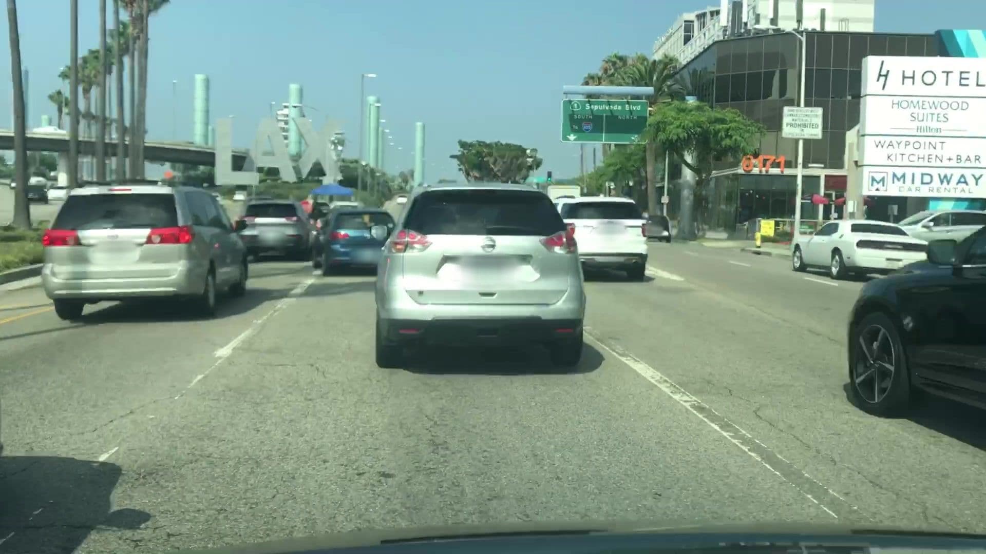 Street view near Pool, El Segundo — © lvl5 (CC BY-SA · Mapillary)