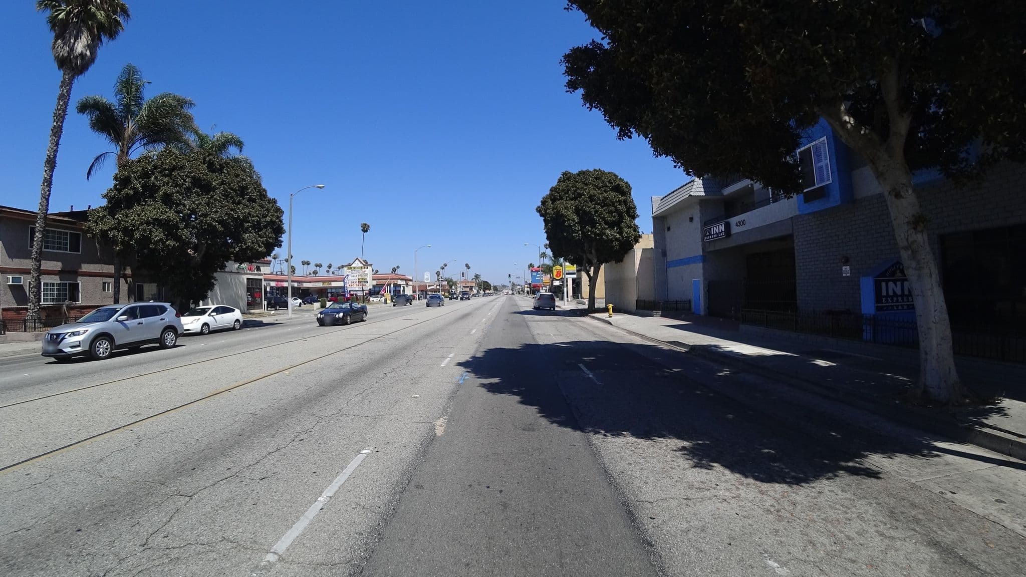 Street view near Ramada Limited Hotel, Lennox — © mly_la (CC BY-SA · Mapillary)