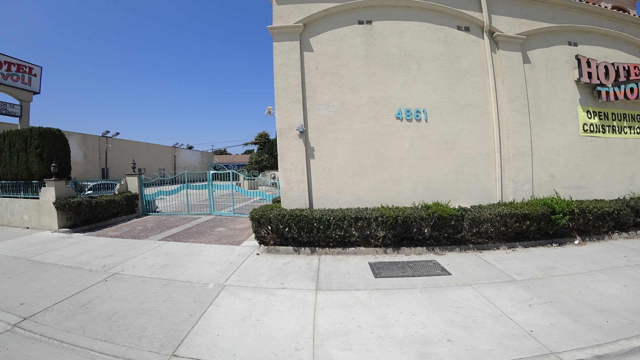 Street view near Tivoli Motor Hotel, Lennox — © mly_la (CC BY-SA · Mapillary)