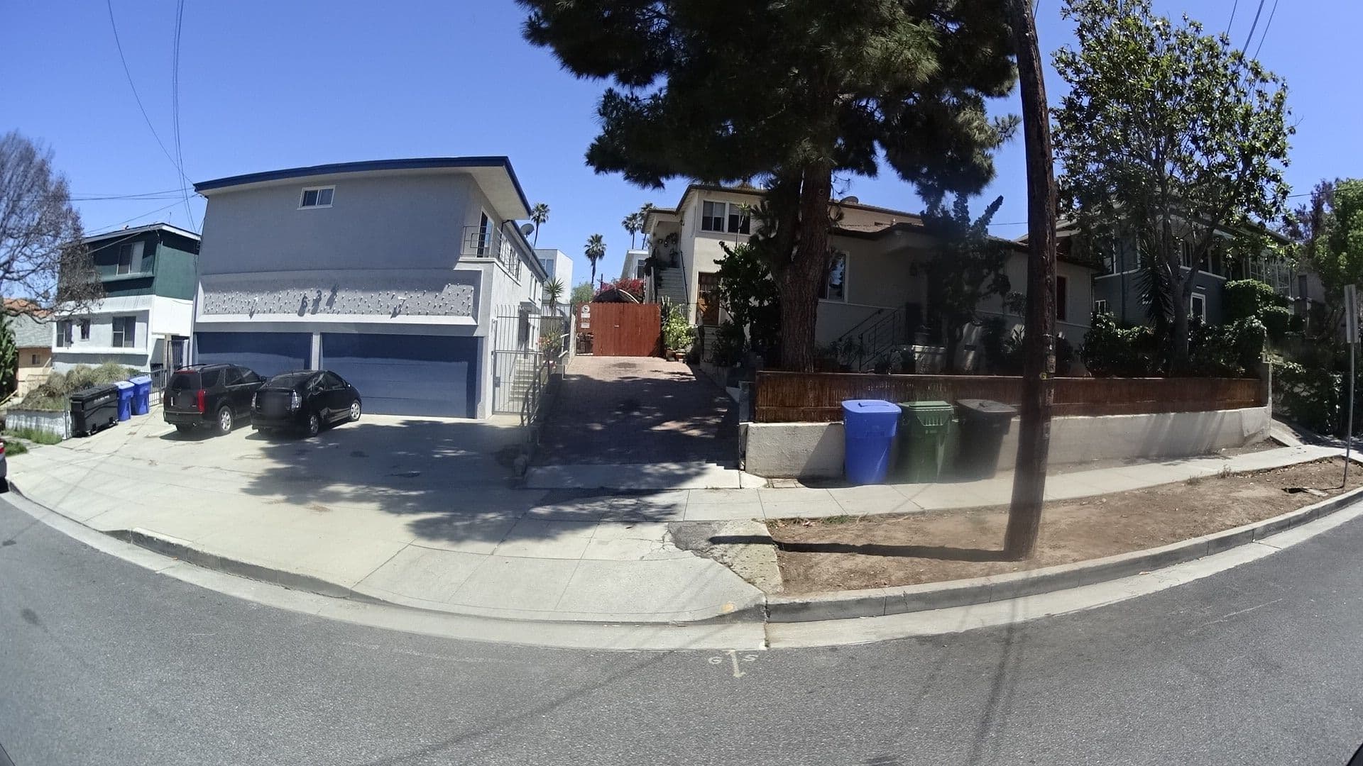 Street view near Brendominator's, Santa Monica — © mly_la (CC BY-SA · Mapillary)