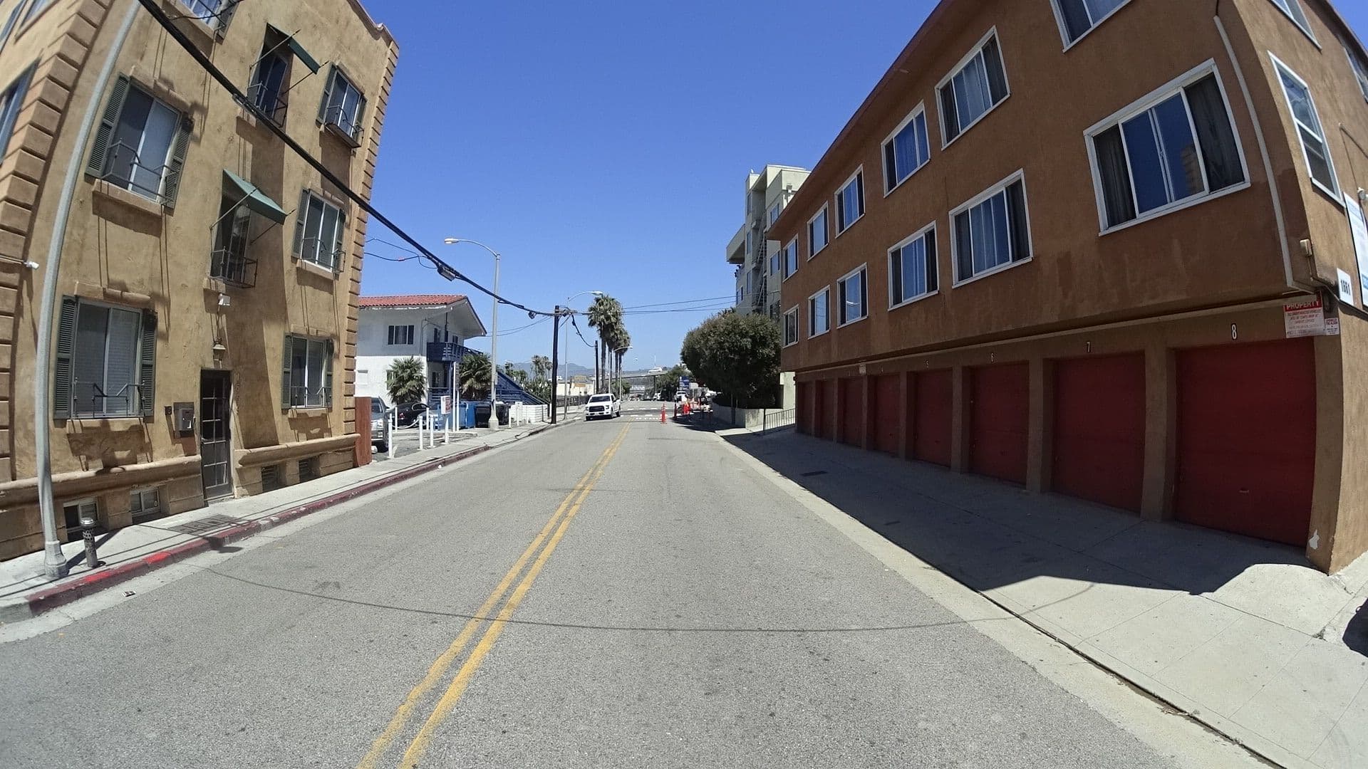 Street view near Shade, Santa Monica — © mly_la (CC BY-SA · Mapillary)